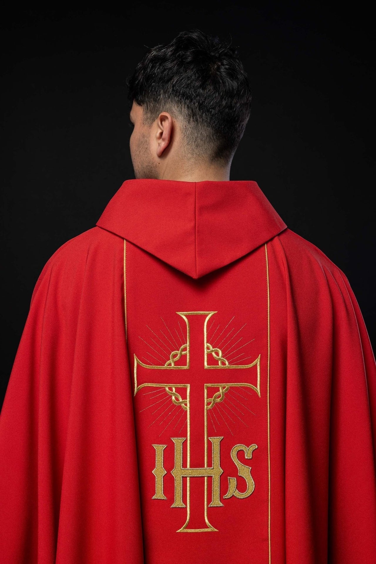 Ornat Liturgiczny Czerwony ze Złotym Pasem IHS i Kłosy - alba.pl