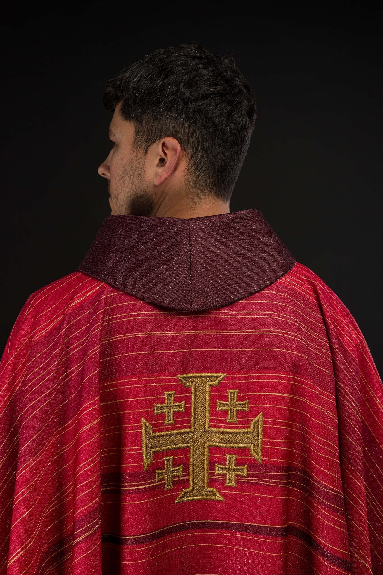 Ornat Liturgiczny Drukowany Krzyż Jerozolimski Czerwony z Stułą - alba.pl