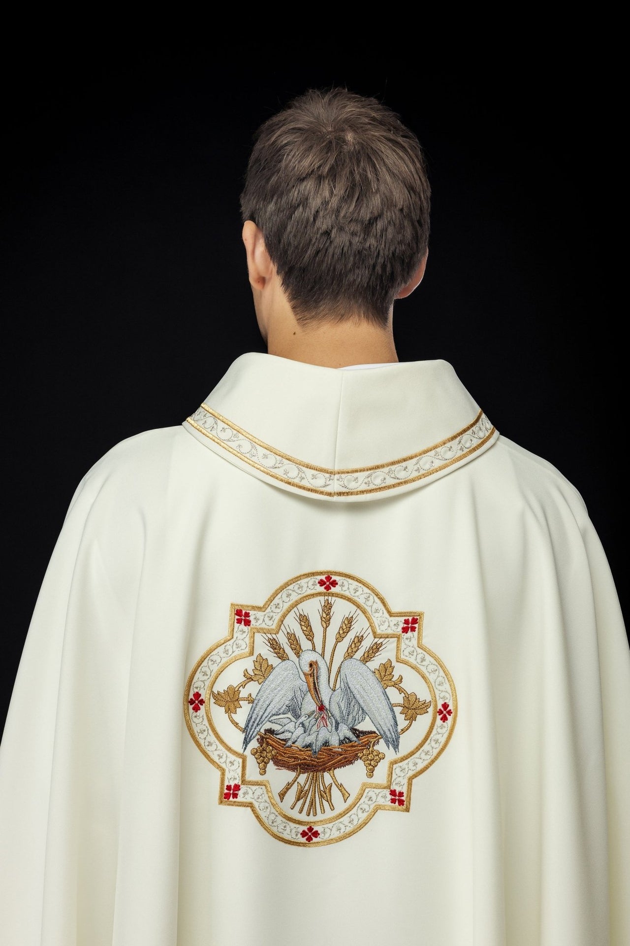 Ornat Liturgiczny Ecru Haft Pelikan Złota Nicia - Polska Produkcja - alba.pl