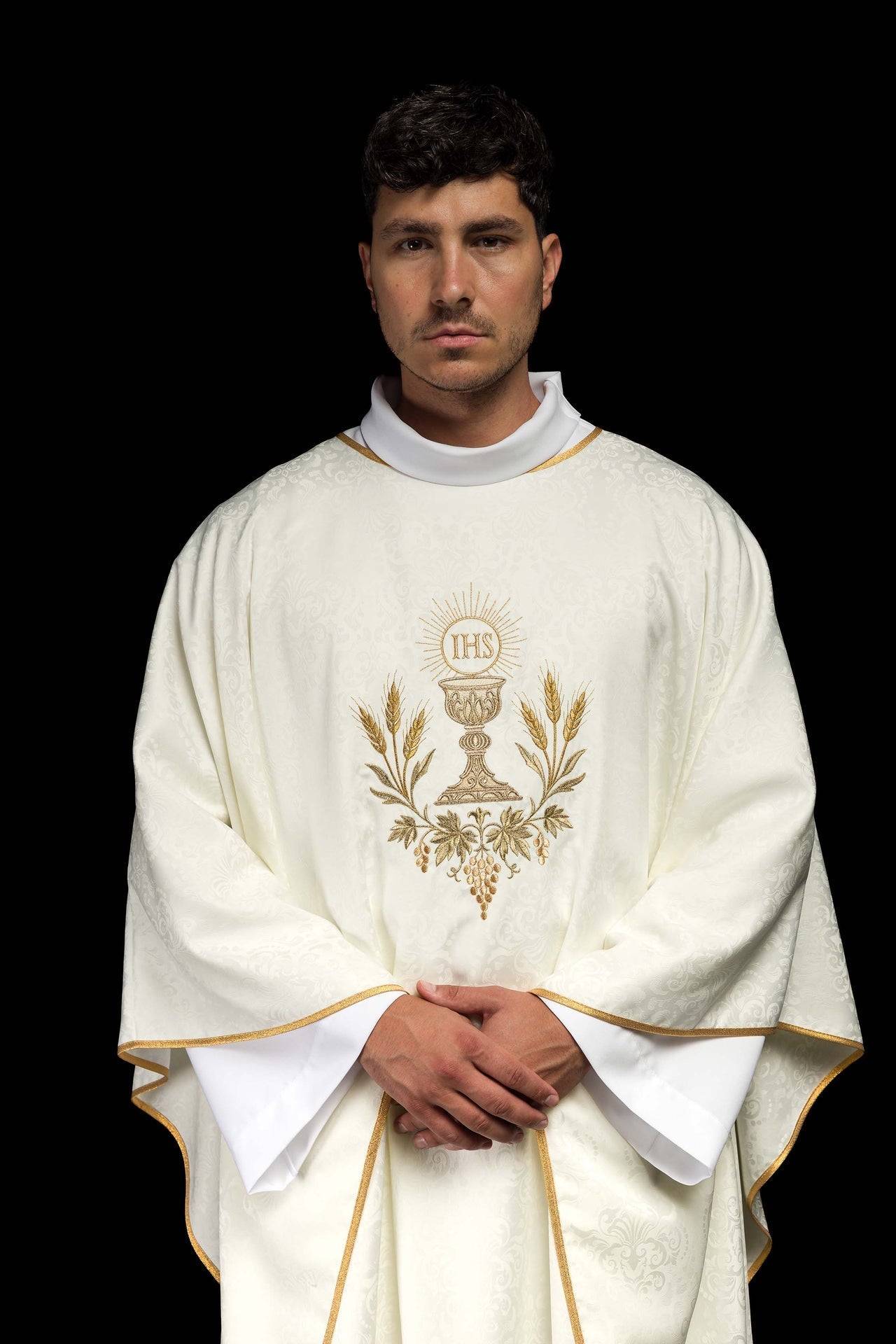 Ornat Liturgiczny Ecru z Haftem Kielicha i Hostii na Żakardzie - alba.pl