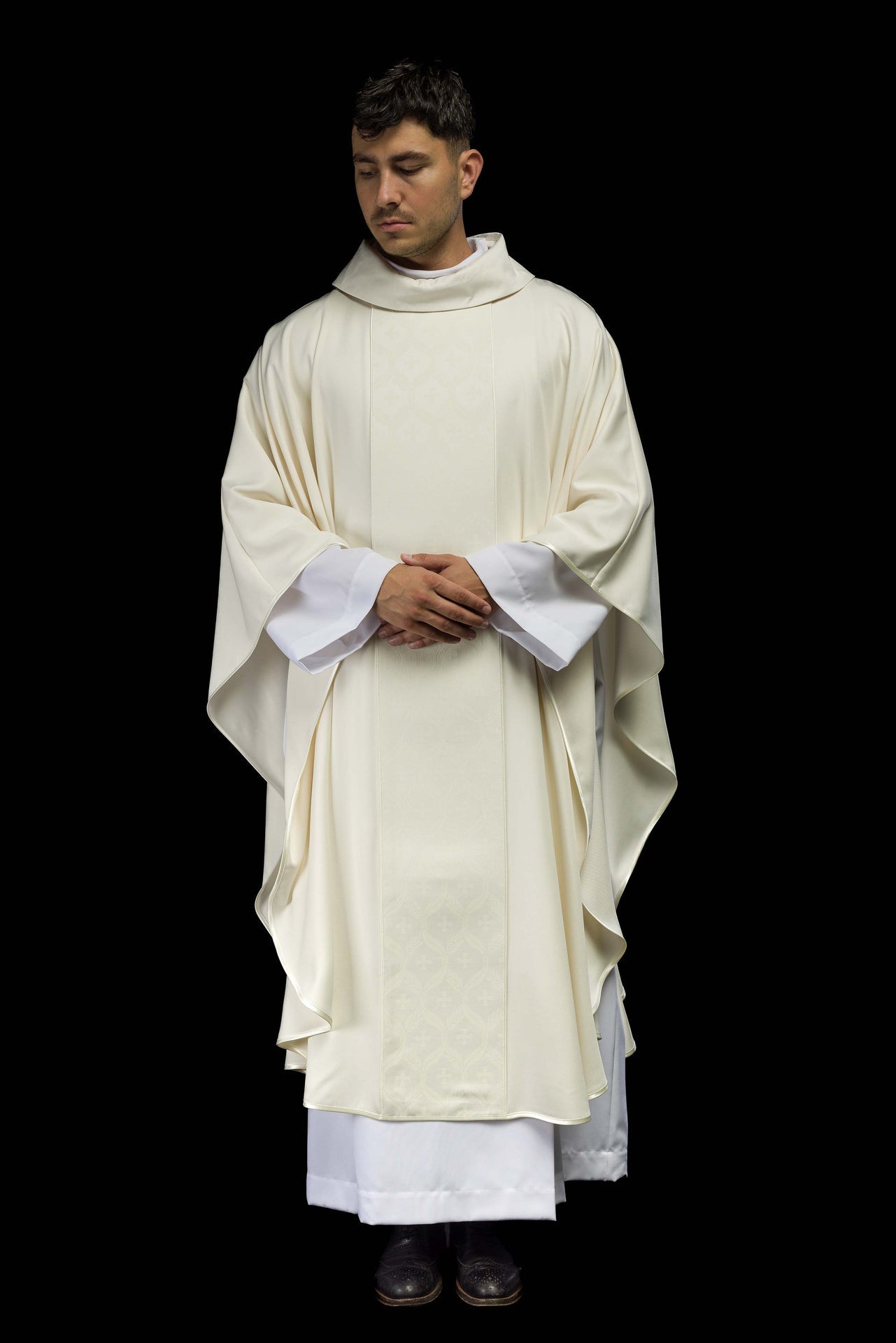 Ornat Liturgiczny Ecru z Żakardowym Pasem w Krzyże - alba.pl