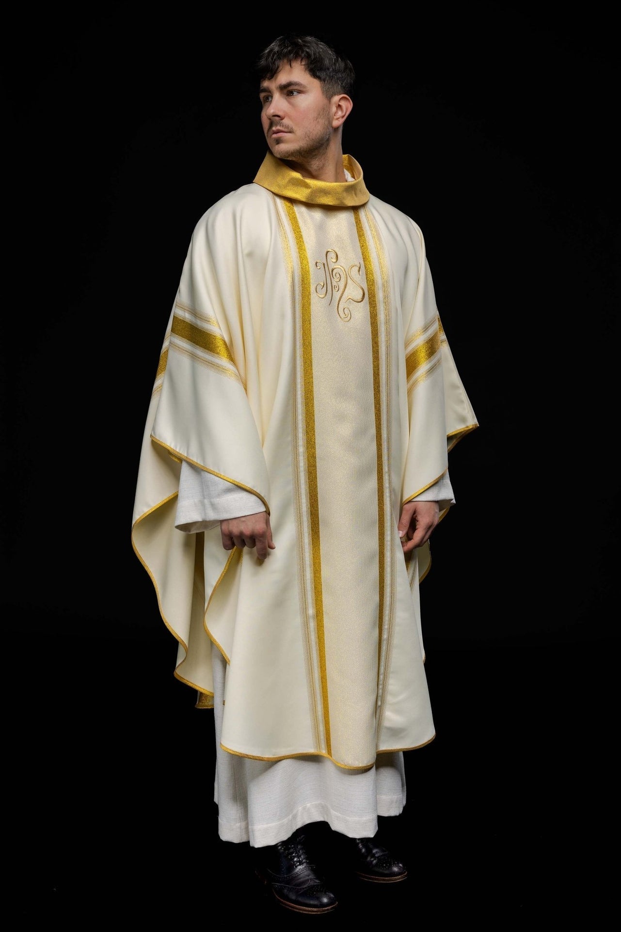 Ornat Liturgiczny IHS Złocony - Polski Wyrób Sakralny - alba.pl