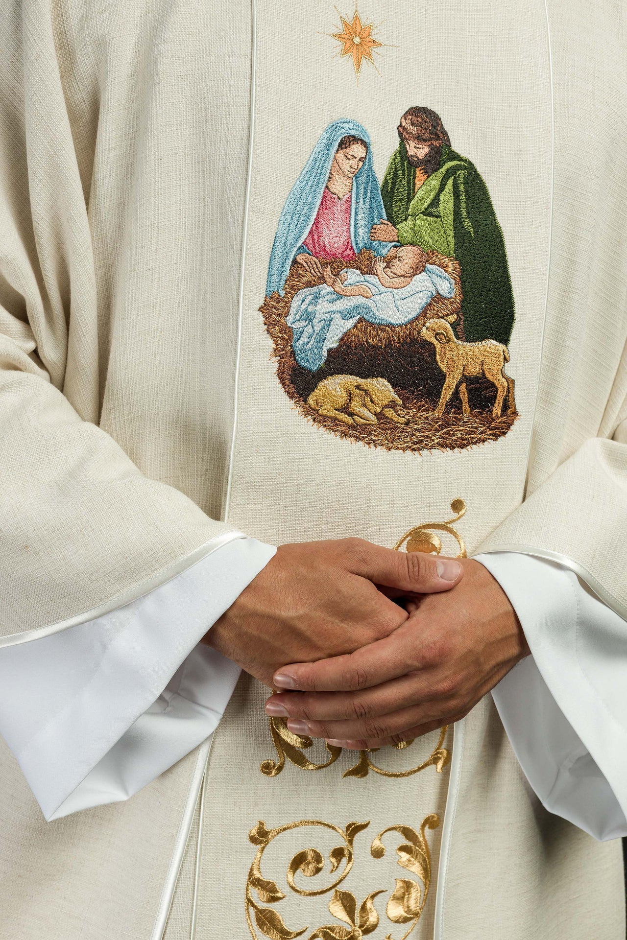 Ornat Liturgiczny z Haftem Świętej Rodziny, Polski Produkt - alba.pl