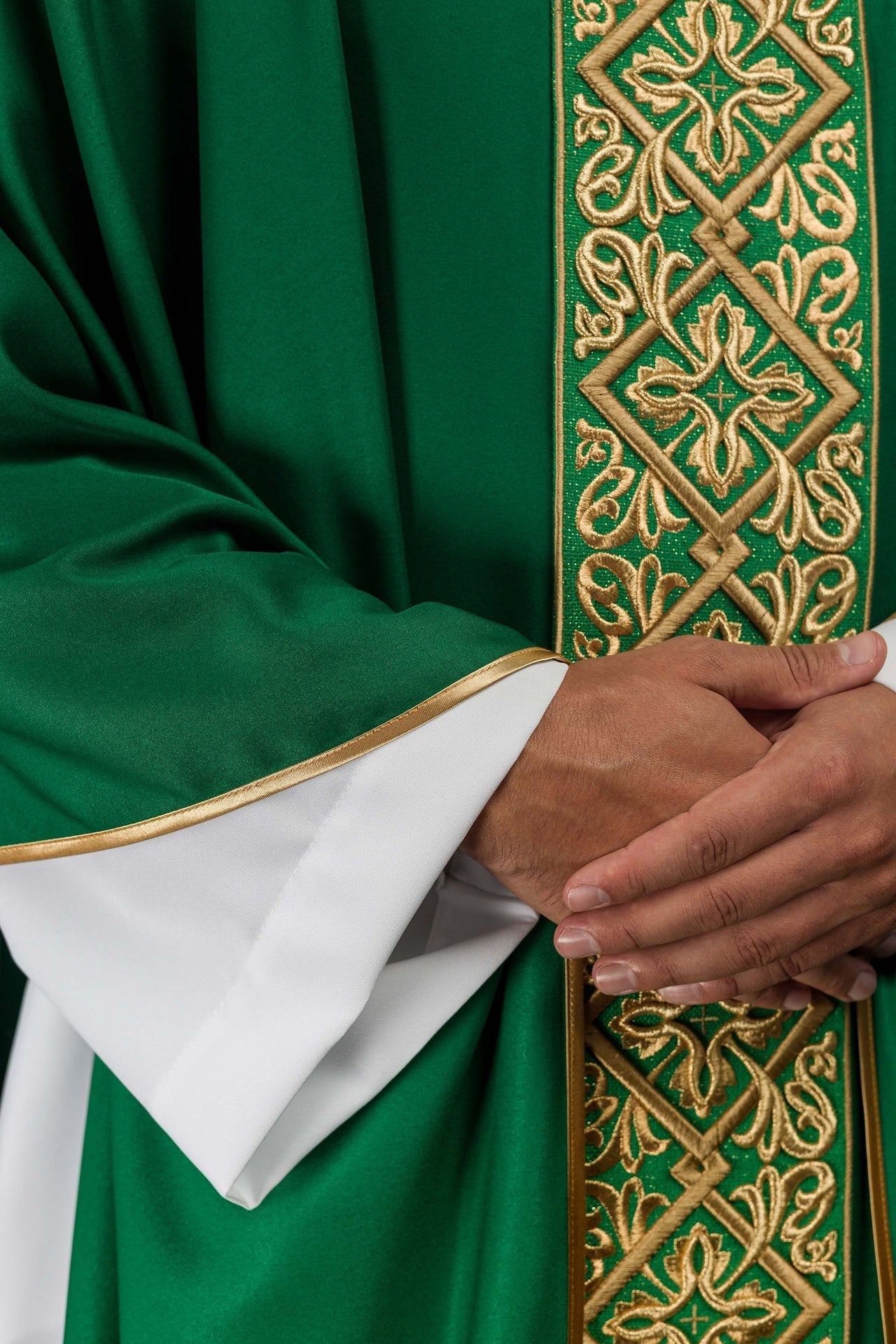 Ornat Liturgiczny Zielony Bogato Haftowany Złotą Nicią - Motyw Florystyczny - alba.pl
