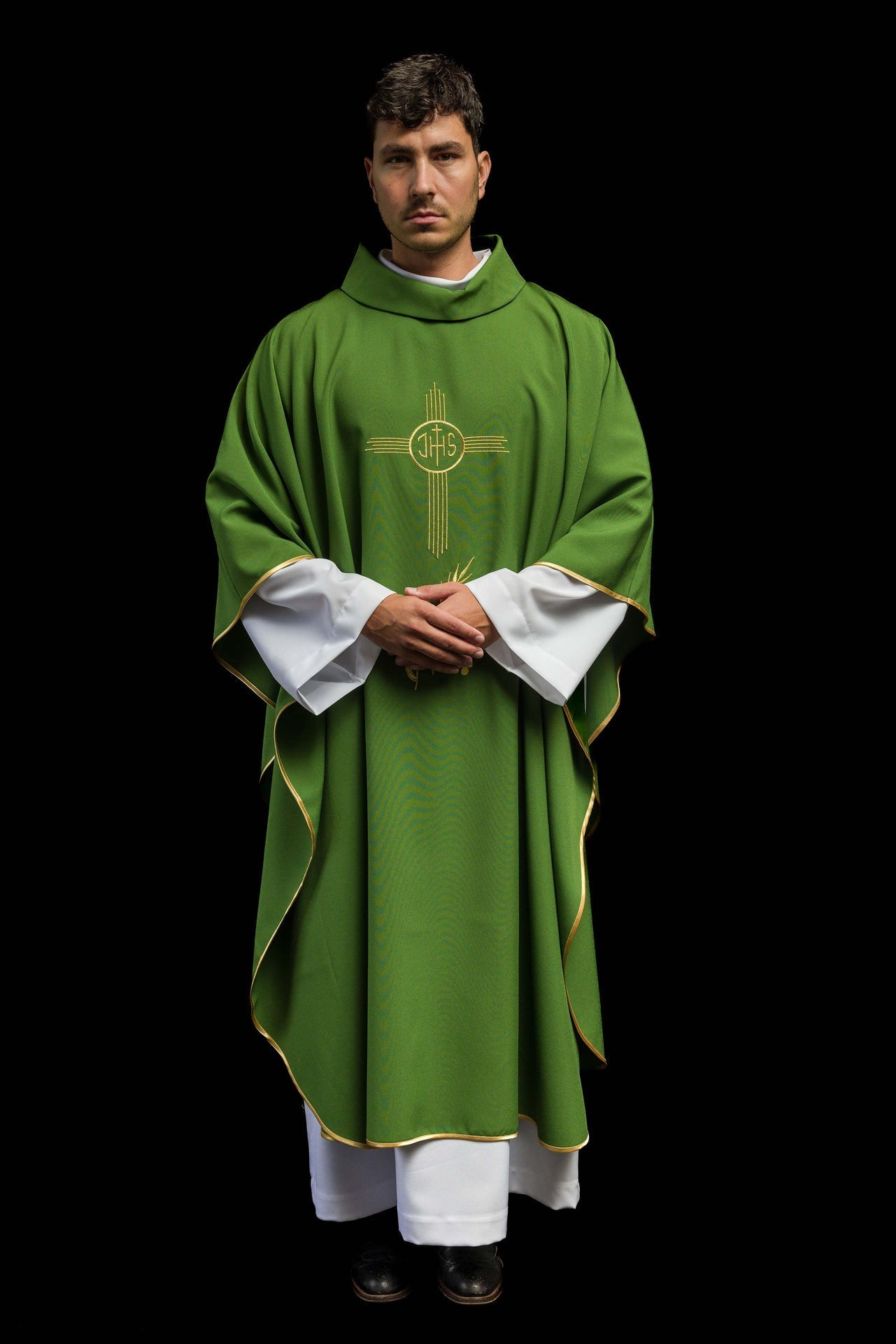 Ornat Liturgiczny Zielony Haftowany IHS Złotą Nicią - alba.pl