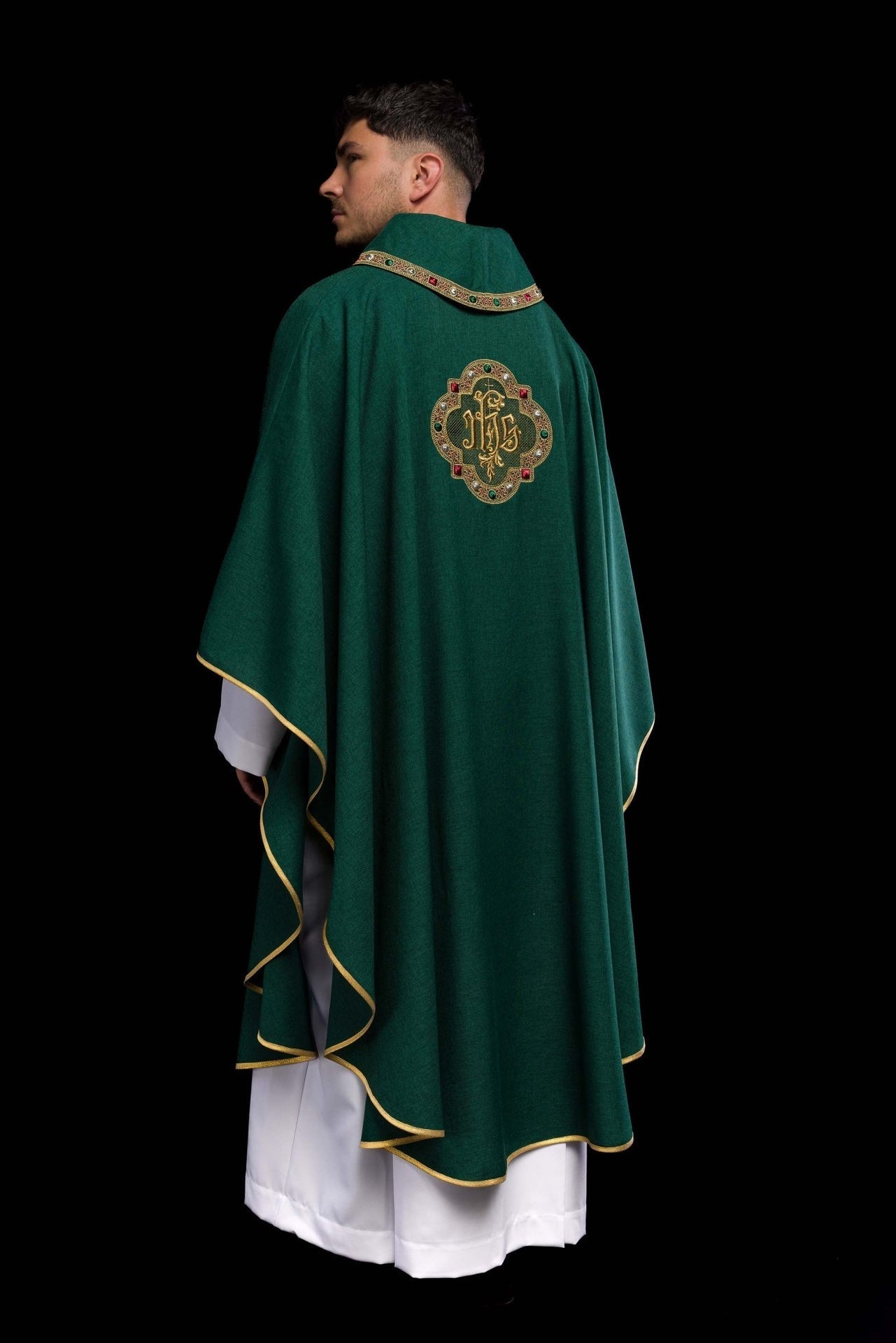 Ornat Liturgiczny Zielony IHS z Haftowaną Lamówką - alba.pl