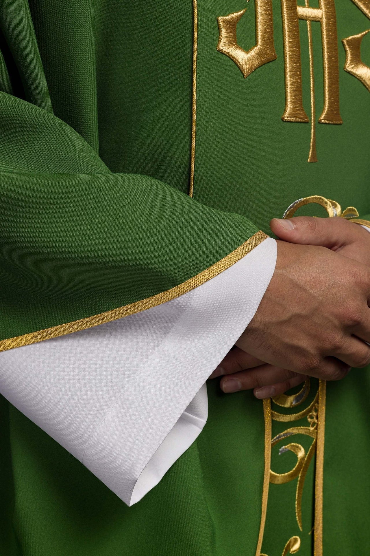 Ornat Liturgiczny Zielony IHS Złoty Haft - Polska Produkcja - alba.pl