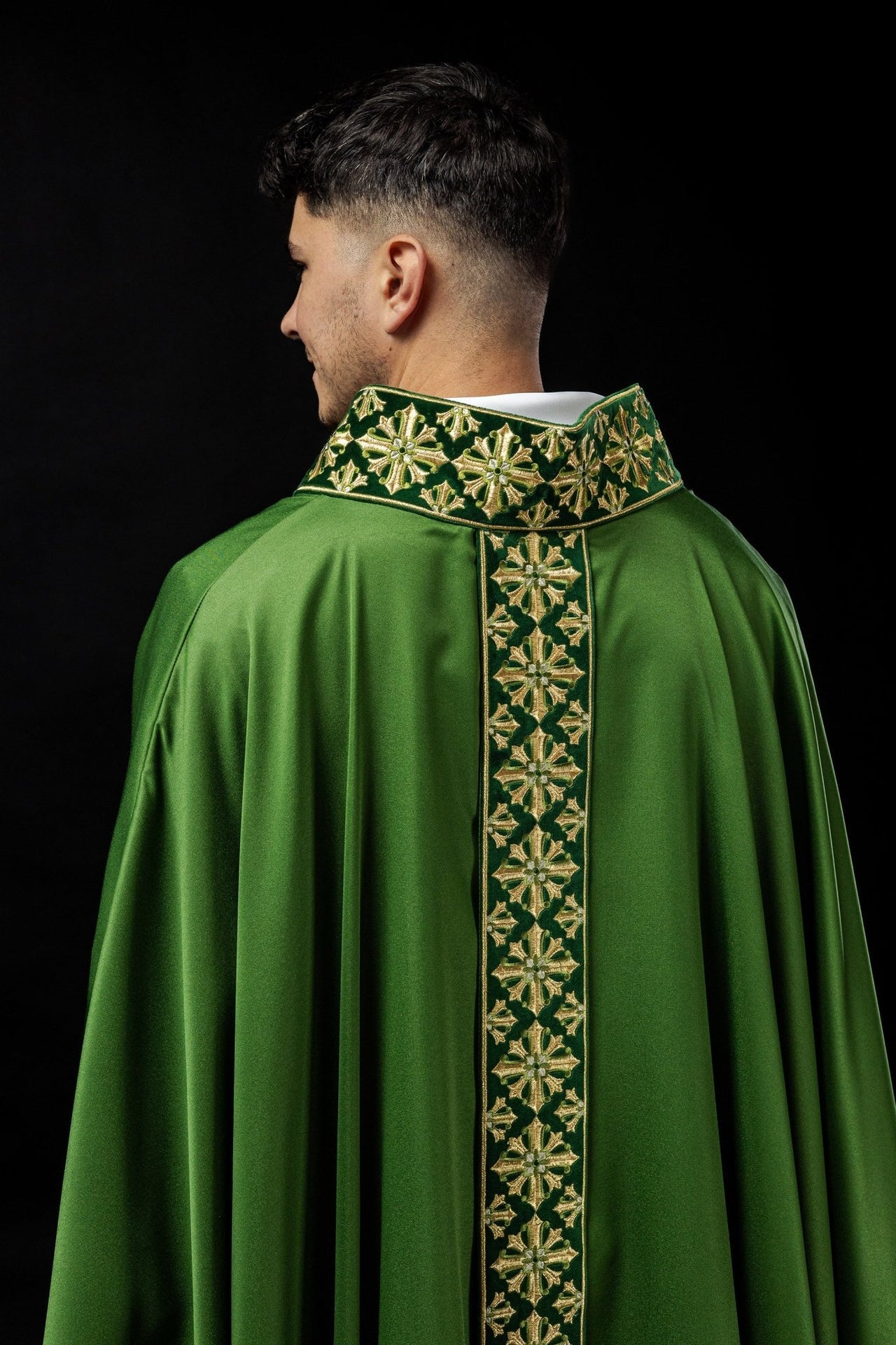 Ornat Liturgiczny Zielony z Haftem Eucharystycznym Złotą Nicią - alba.pl
