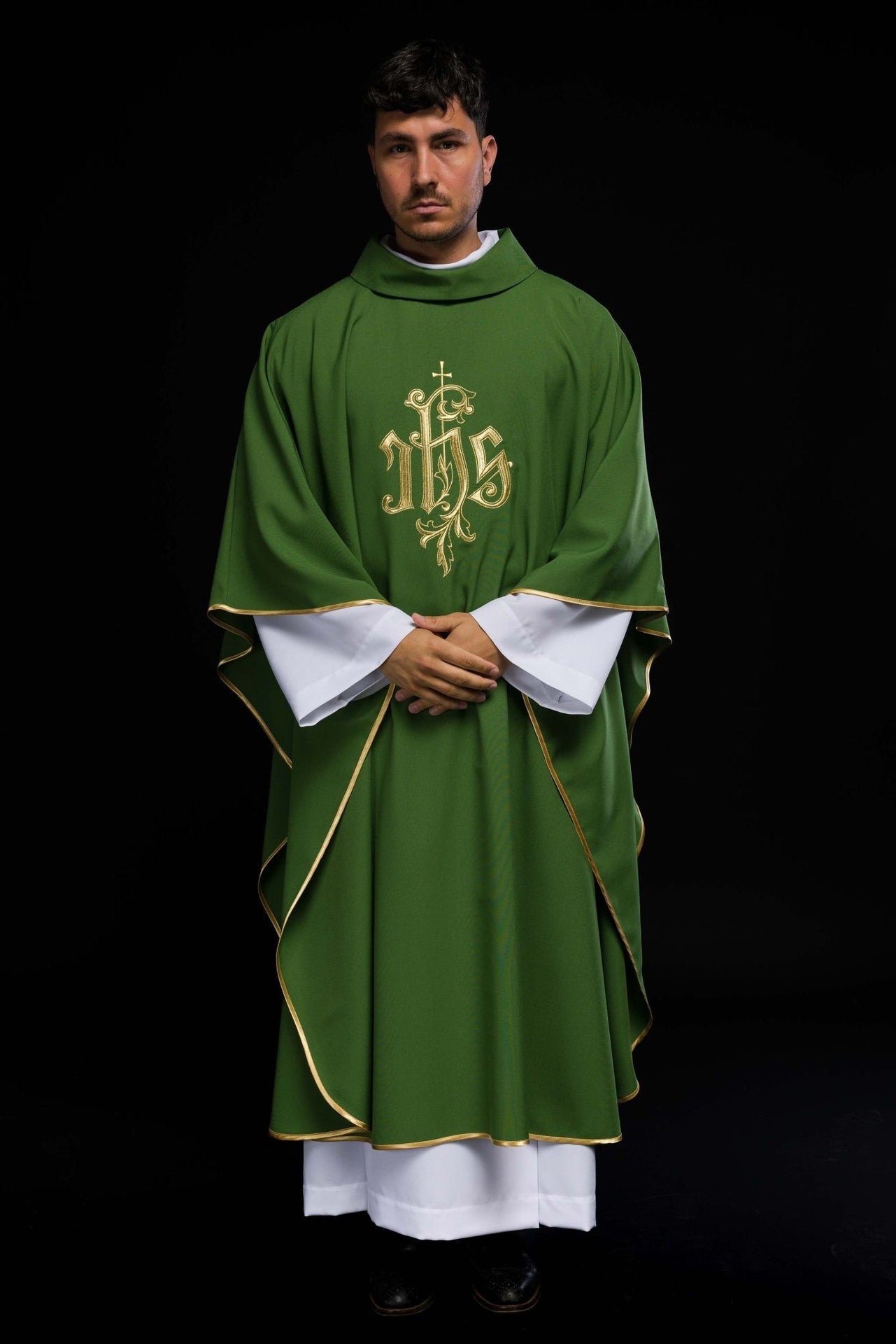 Ornat Liturgiczny Zielony z Haftem IHS Złotą Nicią - alba.pl