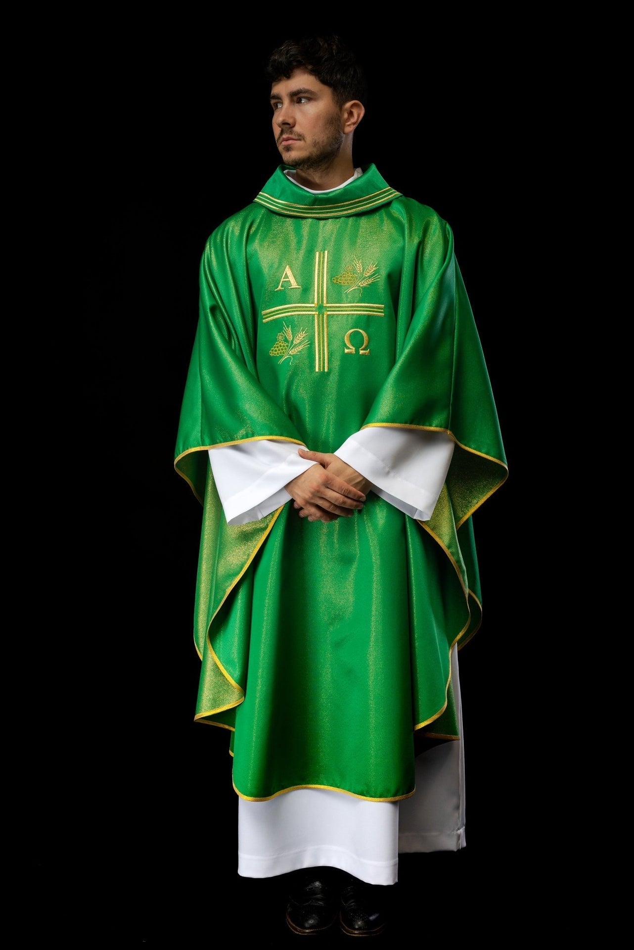 Ornat Liturgiczny Zielony z Haftem Krzyża, Alfa i Omegi - alba.pl