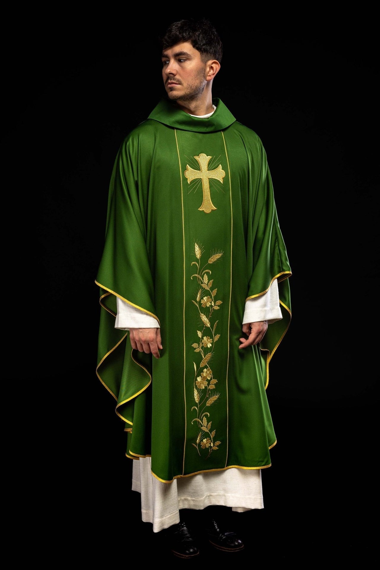Ornat Liturgiczny Zielony z Haftem Krzyża i Kłosów Eucharystycznych - alba.pl