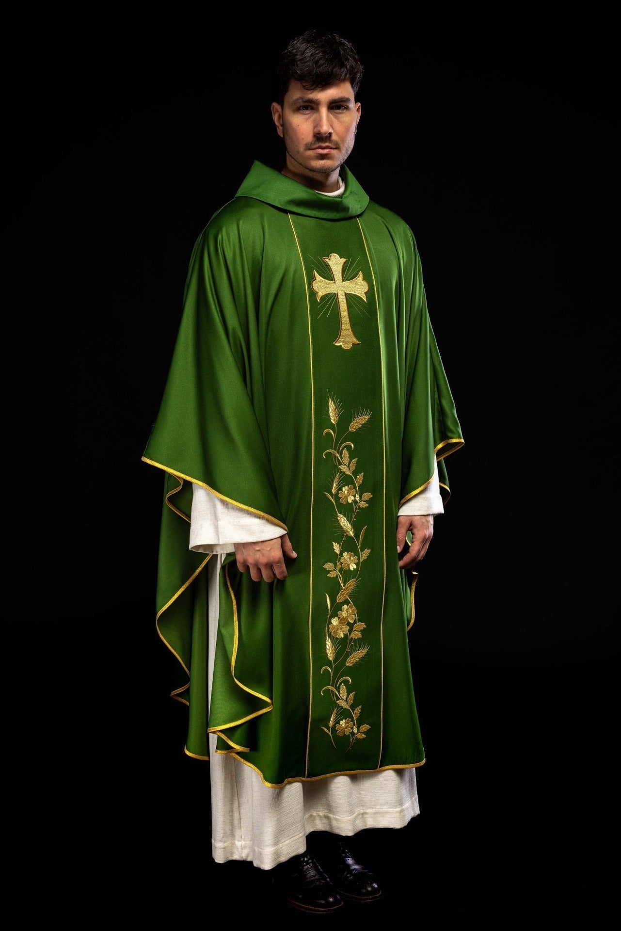 Ornat Liturgiczny Zielony z Haftem Krzyża i Kłosów Eucharystycznych - alba.pl
