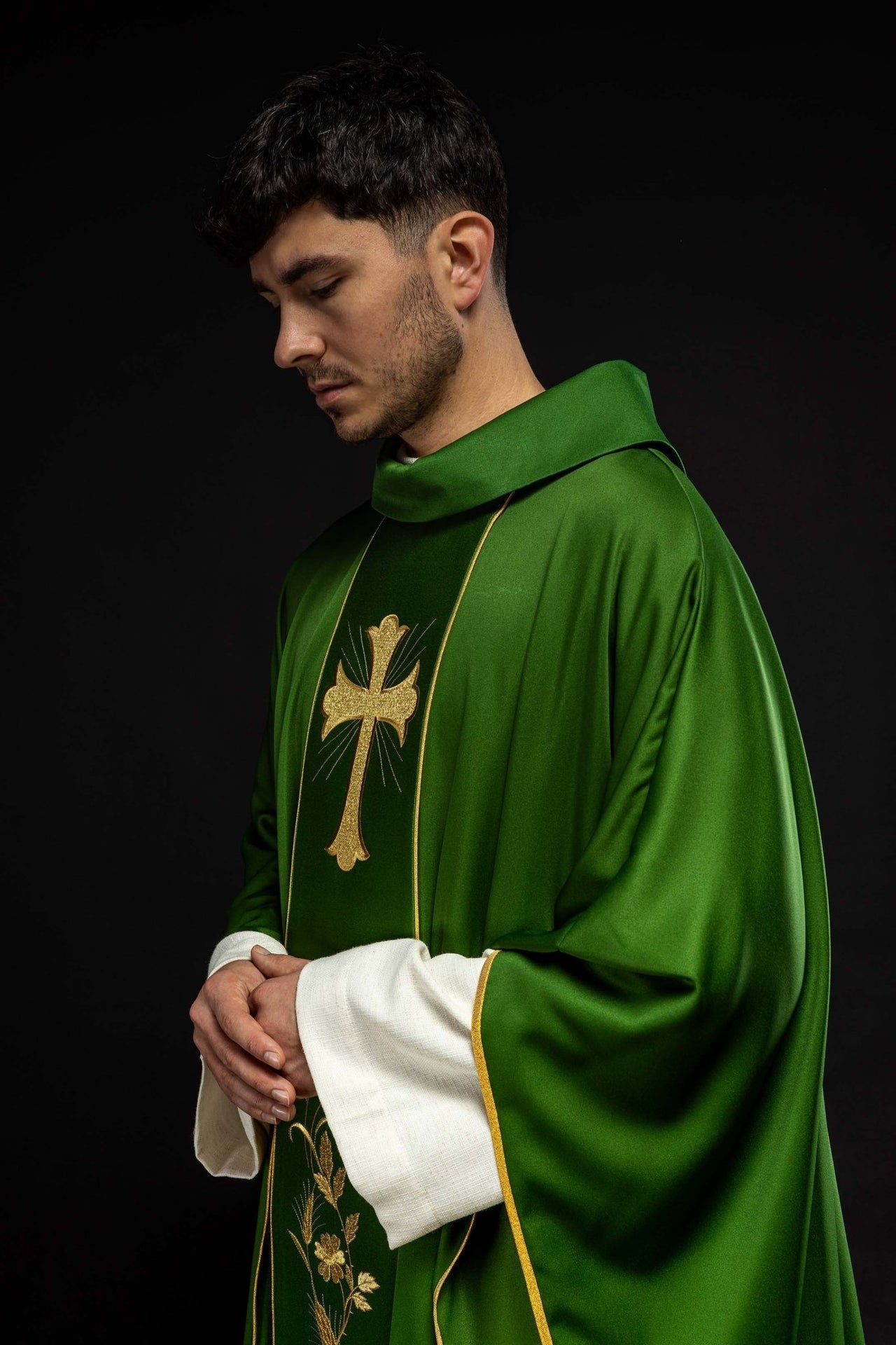 Ornat Liturgiczny Zielony z Haftem Krzyża i Kłosów Eucharystycznych - alba.pl