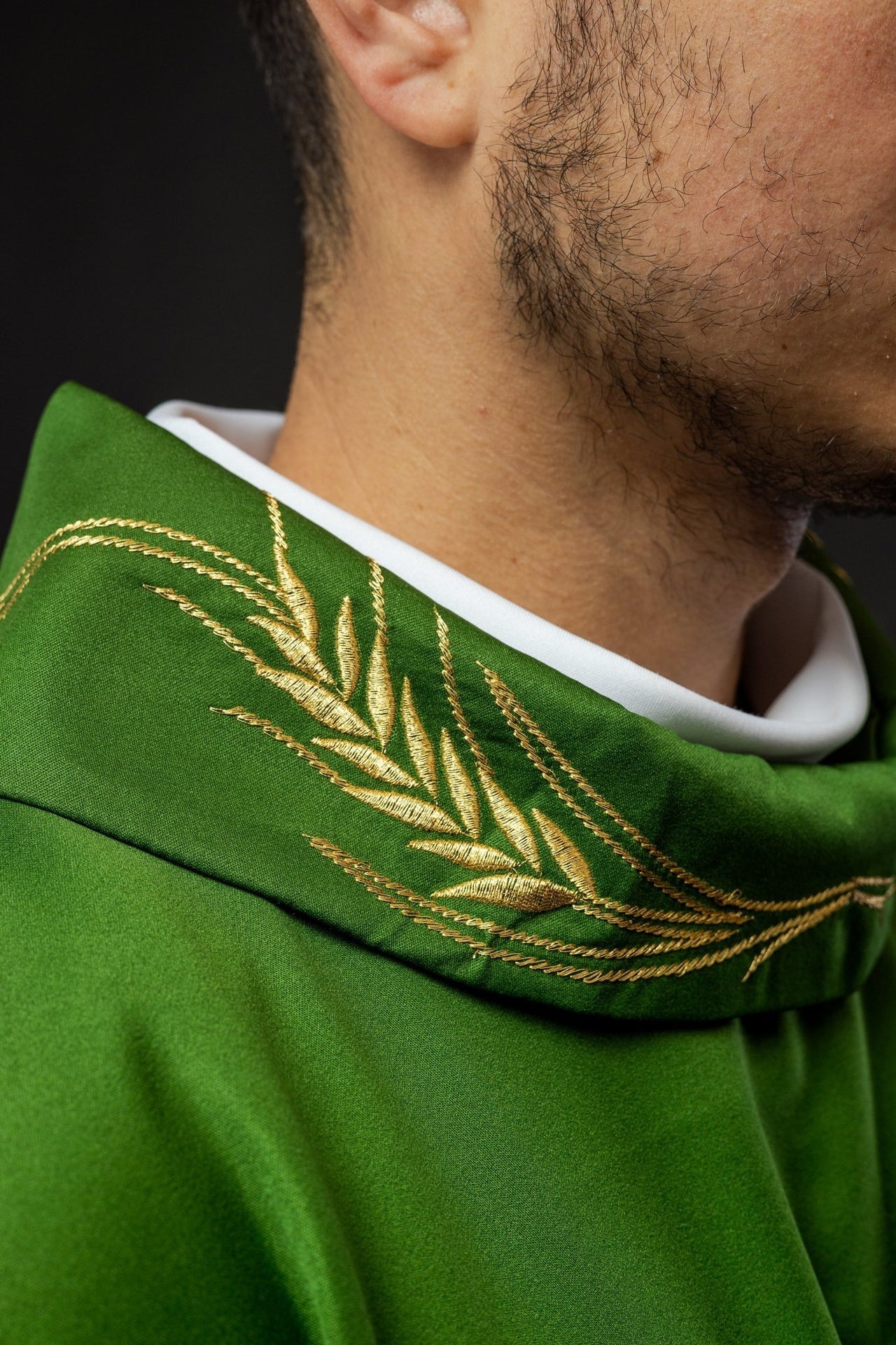 Ornat Liturgiczny Zielony z Haftowanym Krzyżem i Kłosami - alba.pl