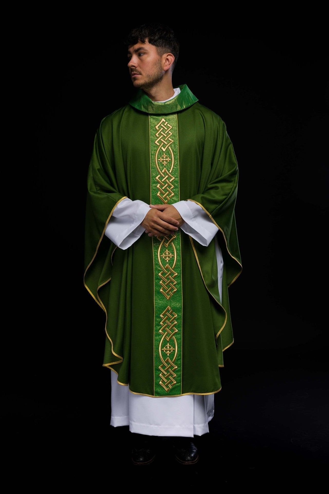Ornat Liturgiczny Zielony z Haftowanym Pasem Krzyży - alba.pl