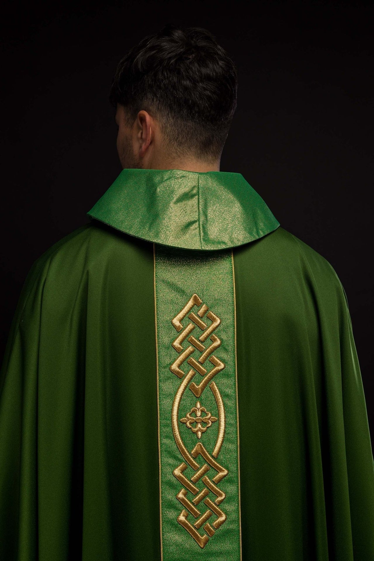 Ornat Liturgiczny Zielony z Haftowanym Pasem Krzyży - alba.pl