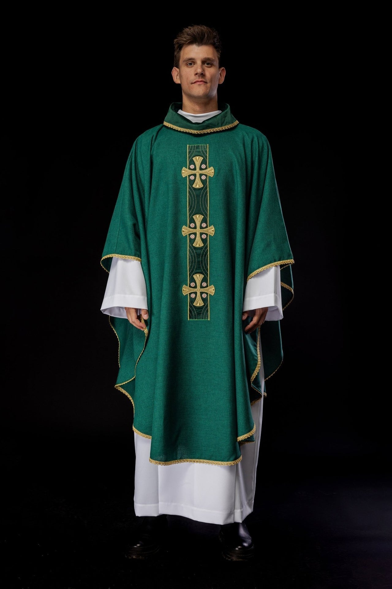 Ornat Liturgiczny Zielony ze Złotymi Krzyżami i Lamówką - alba.pl