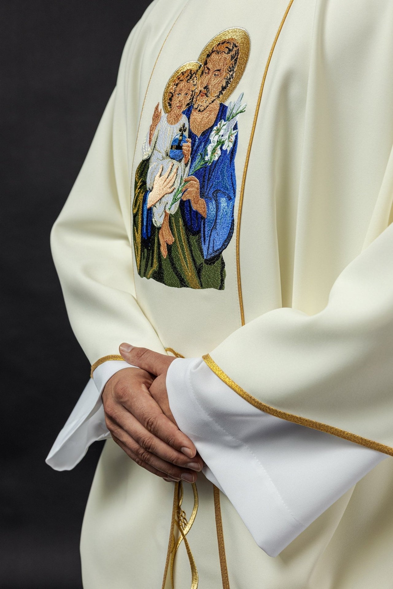 Ornat Liturgiczny Złoty ze Świętym Józefem Haftowanym - Polski Produkt - alba.pl
