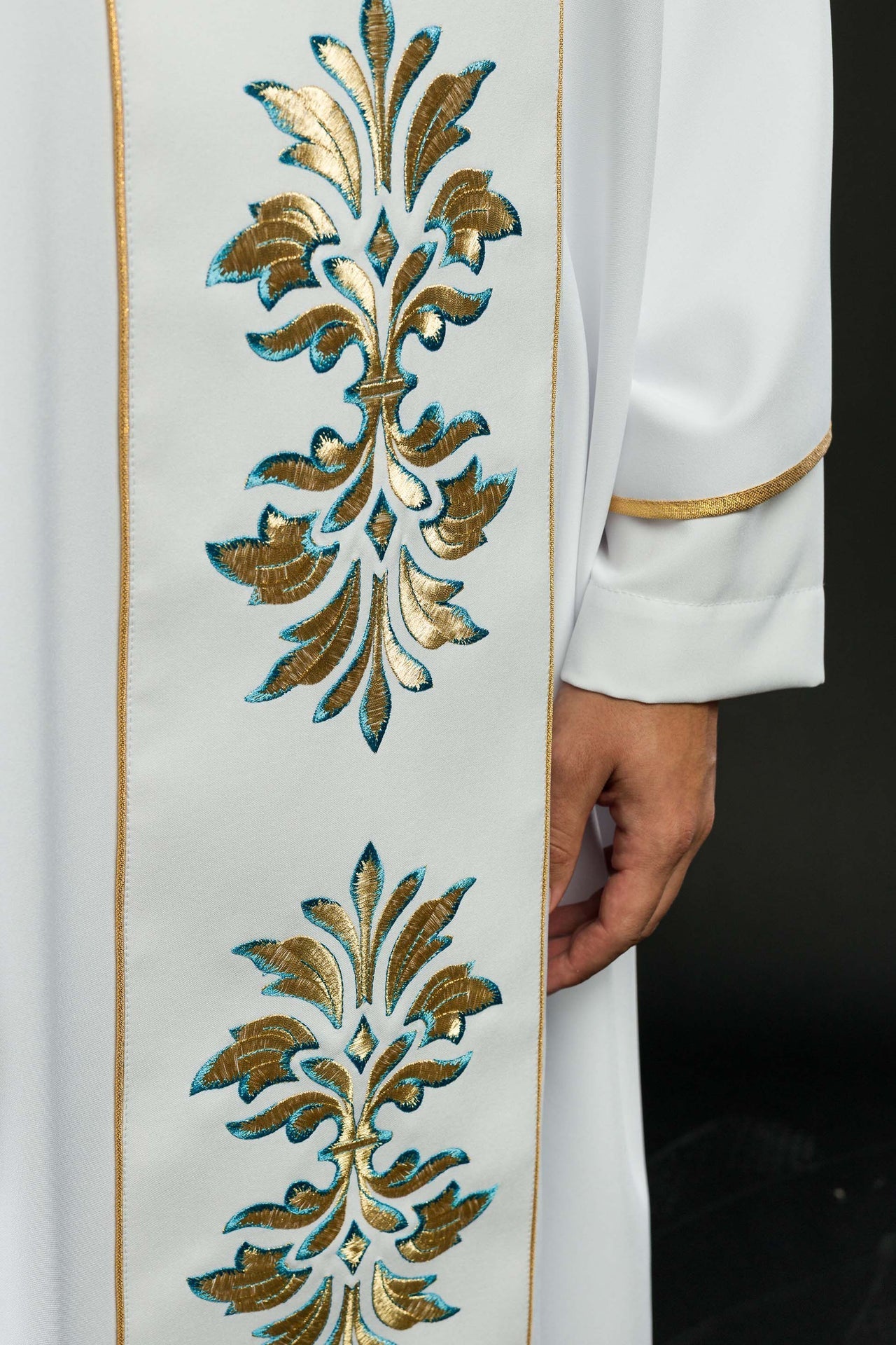 Ornat Maryjny Biały z Haftem Złotym i Niebieskim - Alba.pl - alba.pl