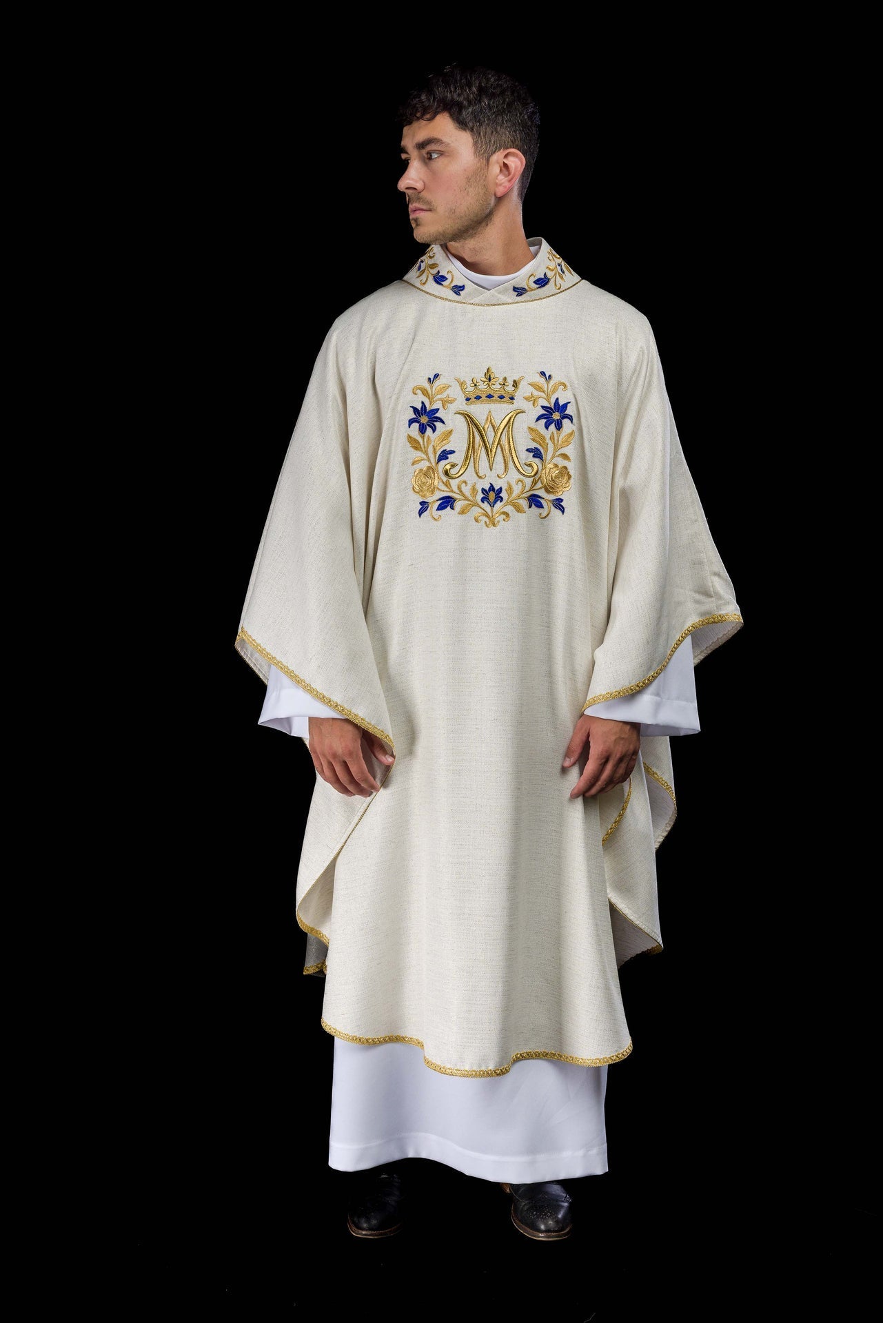 Ornat Maryjny Ecru Haftowany Złotem Ave Maria - alba.pl