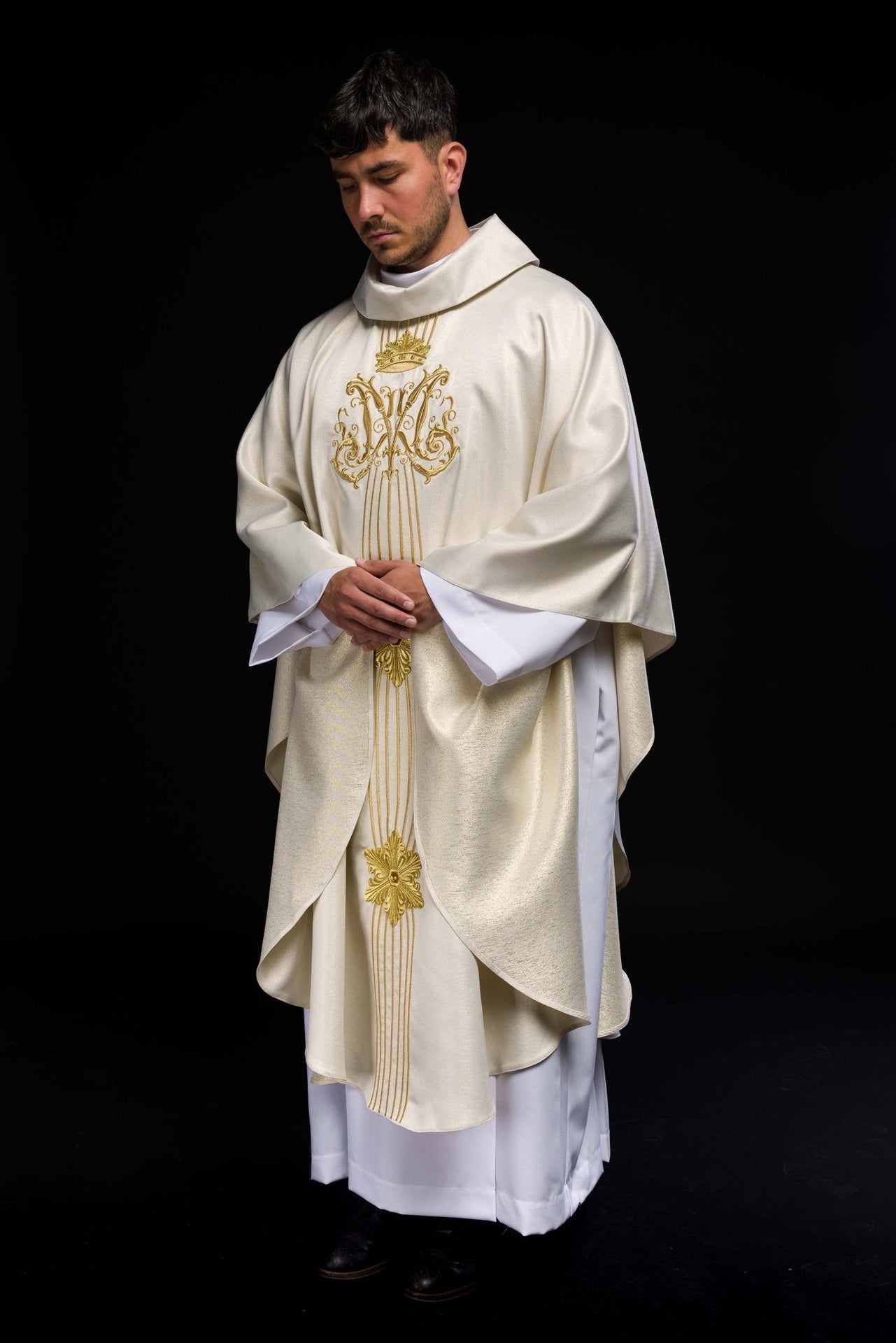 Ornat Maryjny Liturgiczny Błyszczący Ecru z Kamieniami - alba.pl