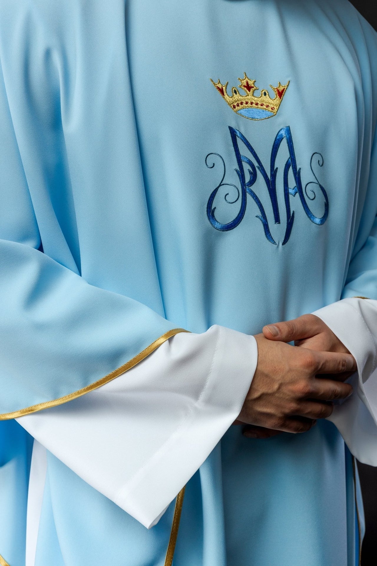 Ornat Maryjny Liturgiczny Niebieski z Haftem Eucharystycznym - alba.pl