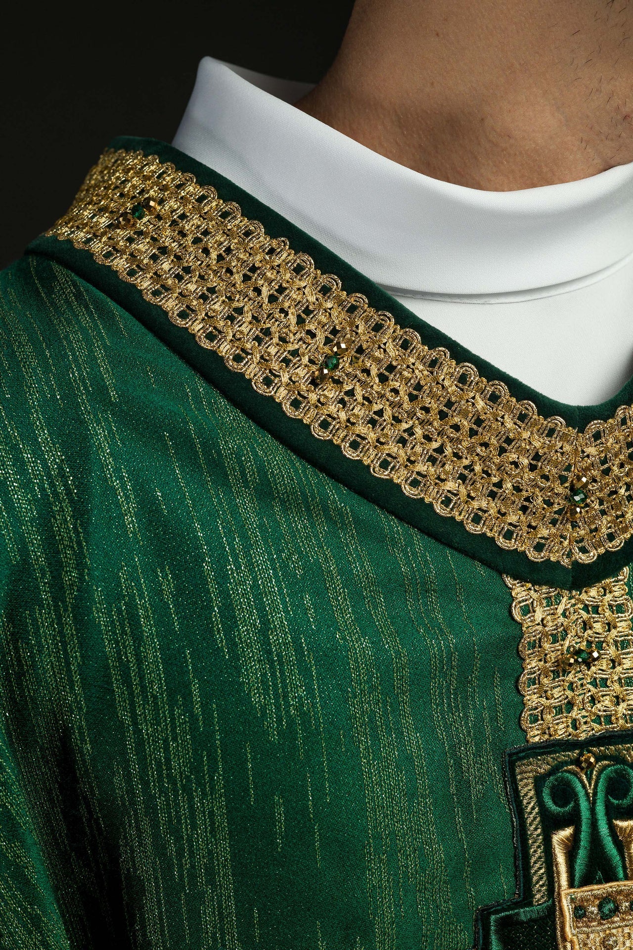 Ornat Ręcznie Wykonany z Naturalnymi Kamieniami Zielony Handmade 7015 - alba.pl