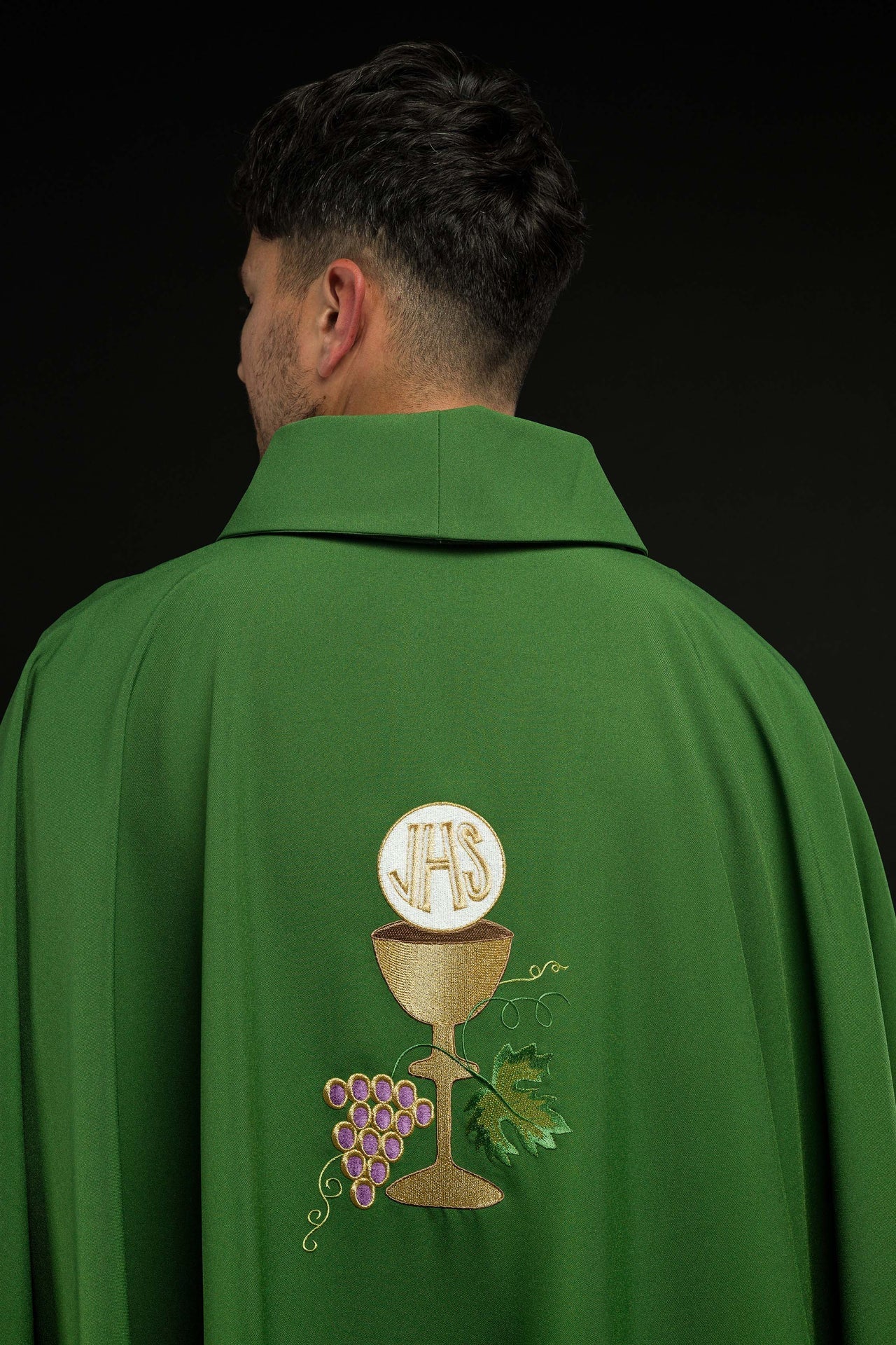 Ornat Zielony Haftowany Kielich i Winogrono - Liturgiczny Sklep Alba - alba.pl