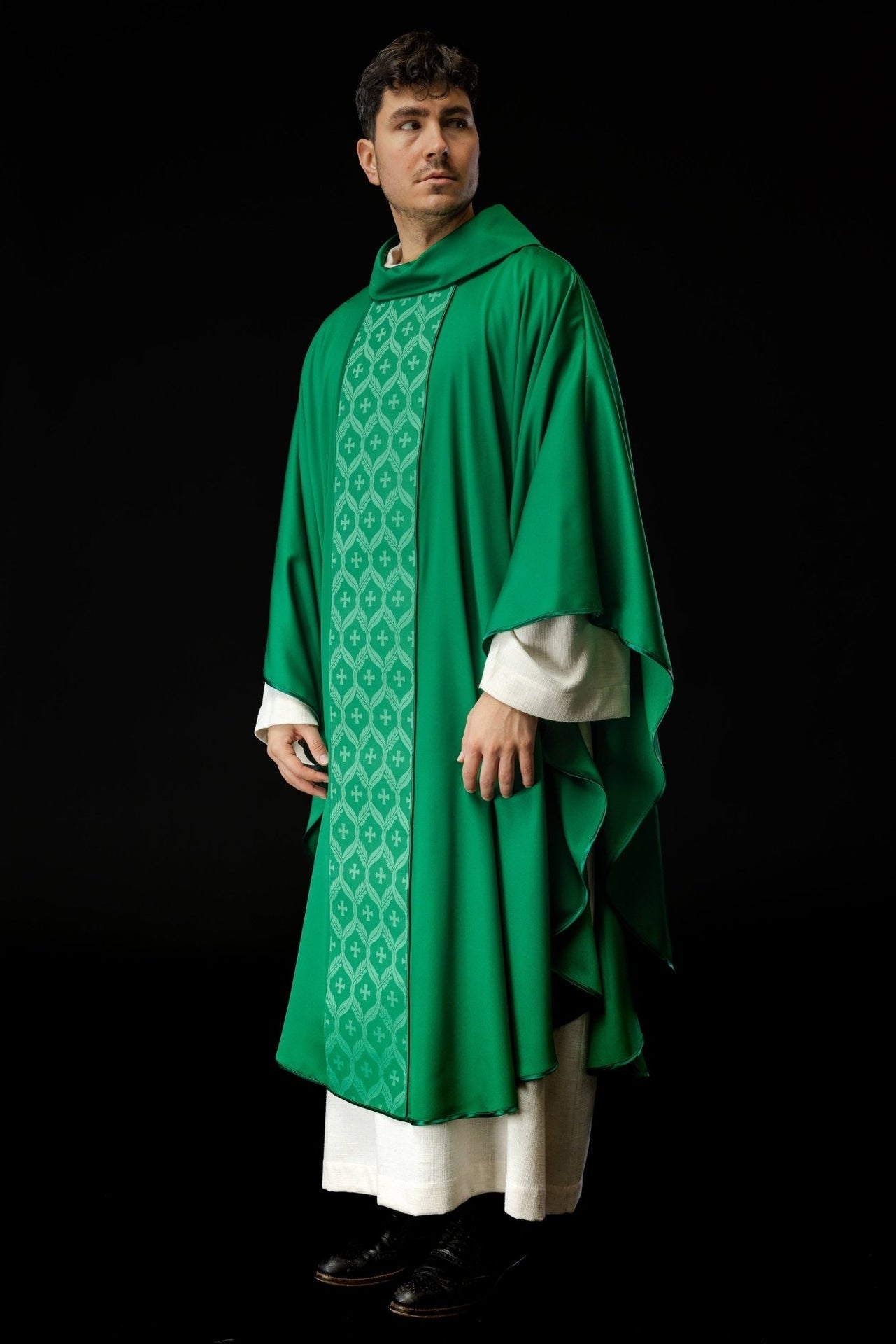 Ornat Zielony z Żakardowym Pasem w Krzyże - Liturgiczny - alba.pl