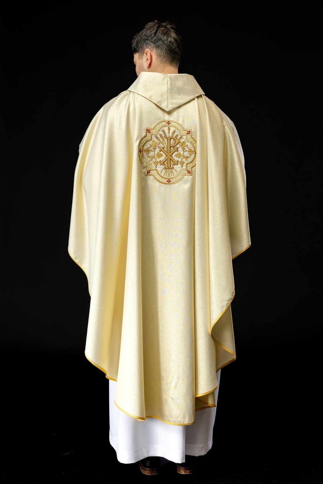 Ornat Złoty IHS PAX Haftowany - Liturgiczny Strój Premium - alba.pl