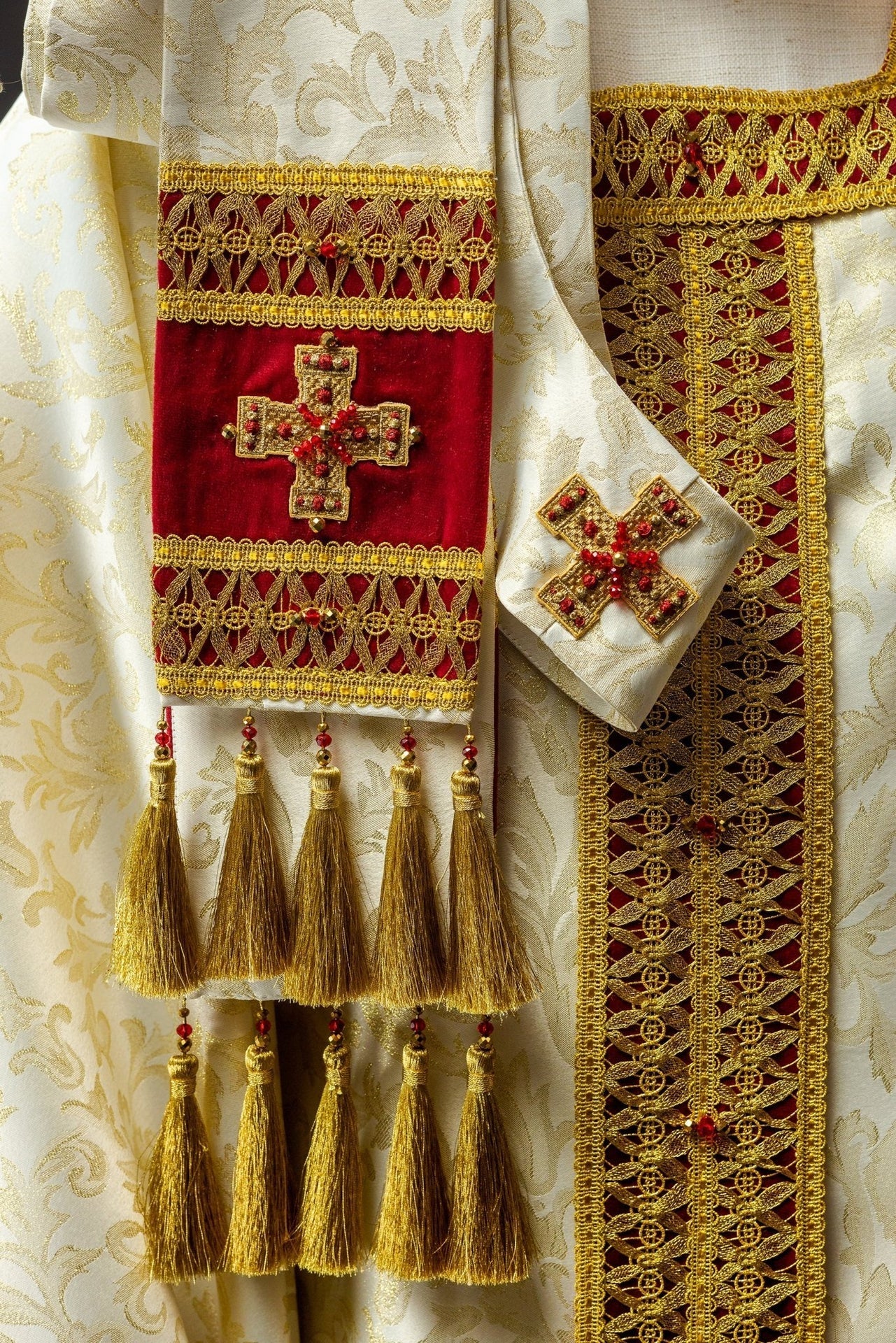 Recznie Wykonany Ornat z Kamieniami Naturalnymi Handmade 7009 - alba.pl