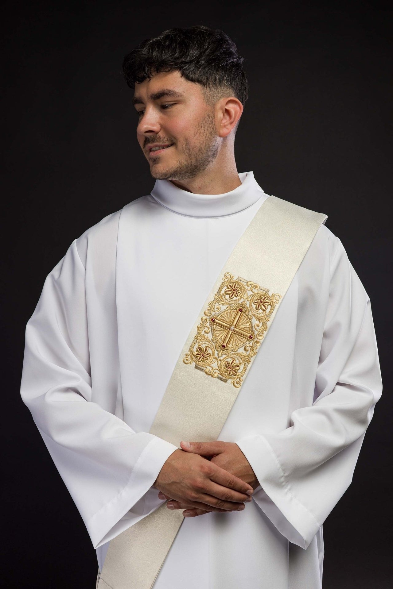 Stuła Diakońska Haftowana Krzyżem LE/2210 Elegancka Liturgia - alba.pl