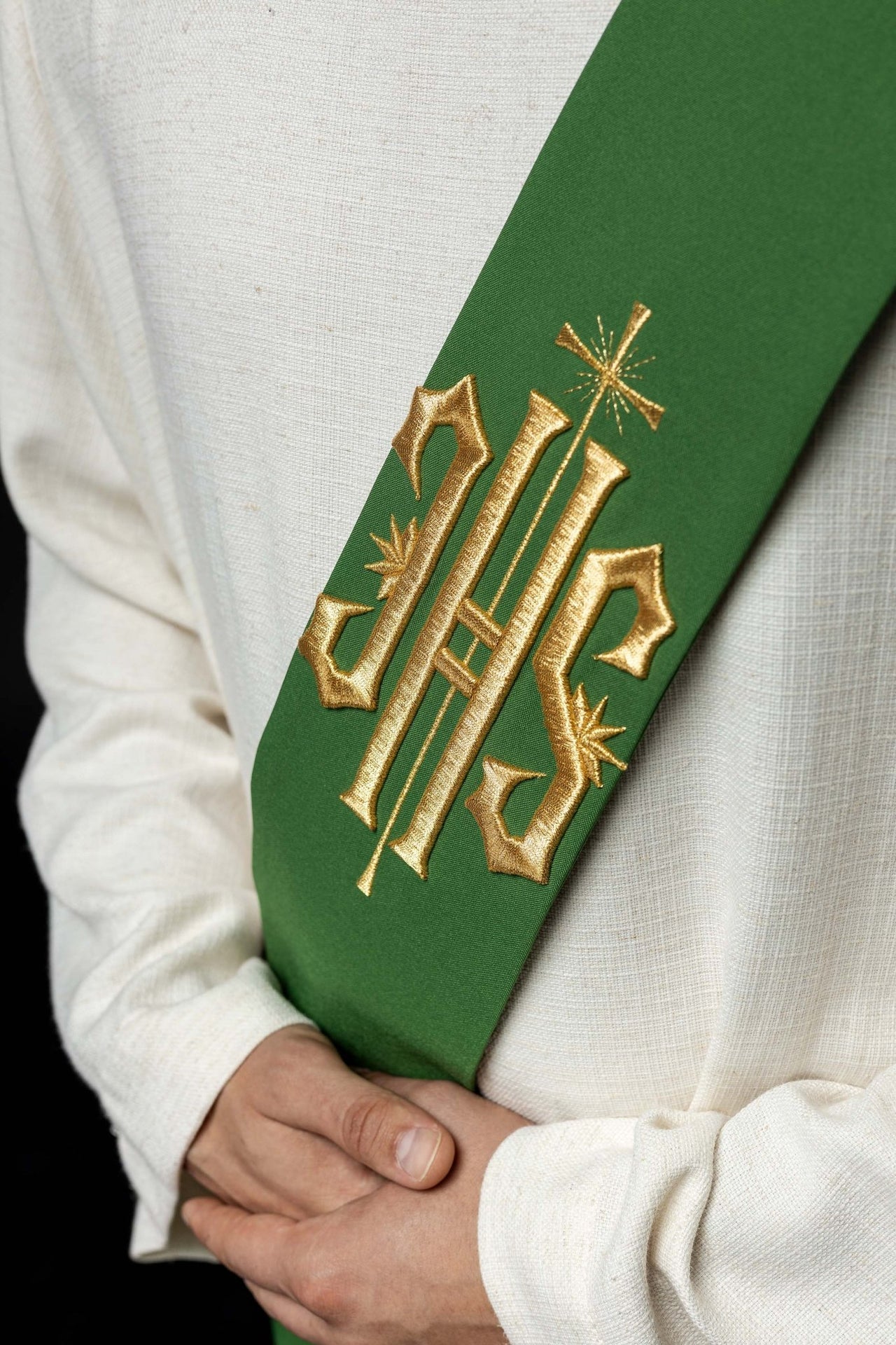 Stuła Diakońska IHS z Krzyżem - Elegancka Szata Liturgiczna - alba.pl