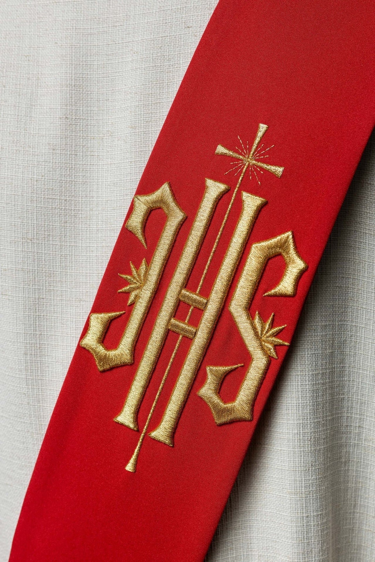 Stuła Diakońska IHS z Krzyżem - Haftowana Liturgiczna Elegancja - alba.pl