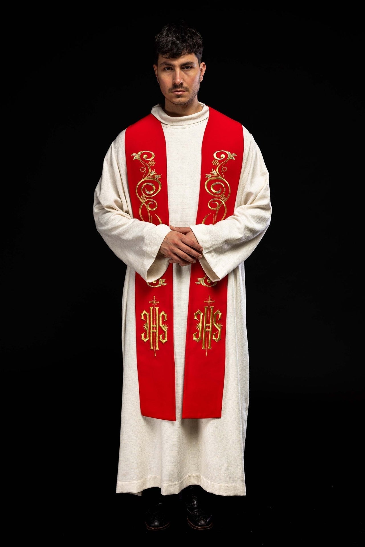Stuła Kapłańska Czerwona Haftowana IHS - Elegancka Liturgia - alba.pl