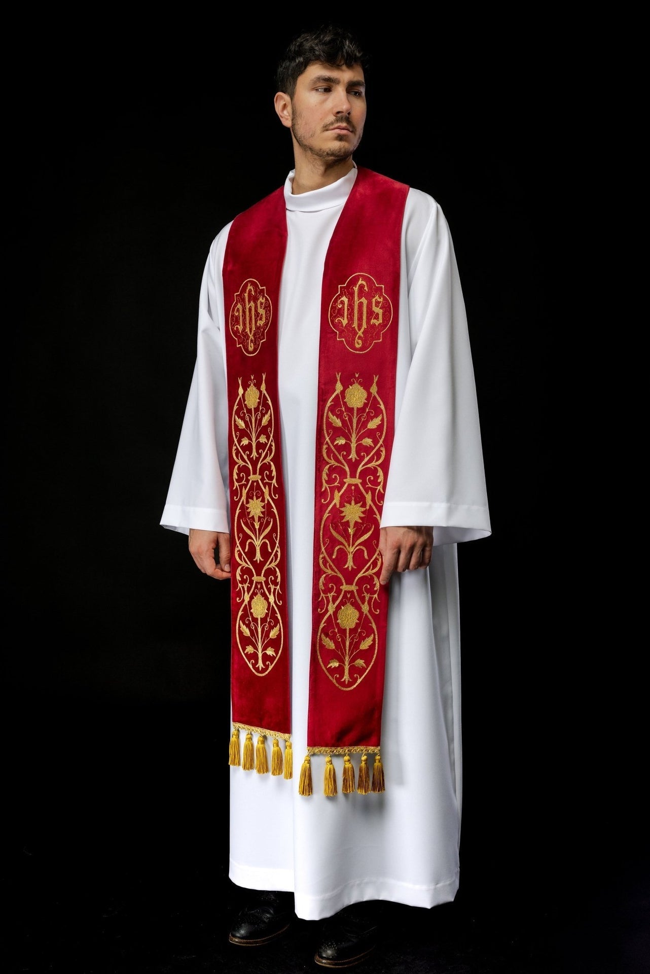Stuła Kapłańska Czerwona Haftowana IHS - Elegancka Liturgia - alba.pl