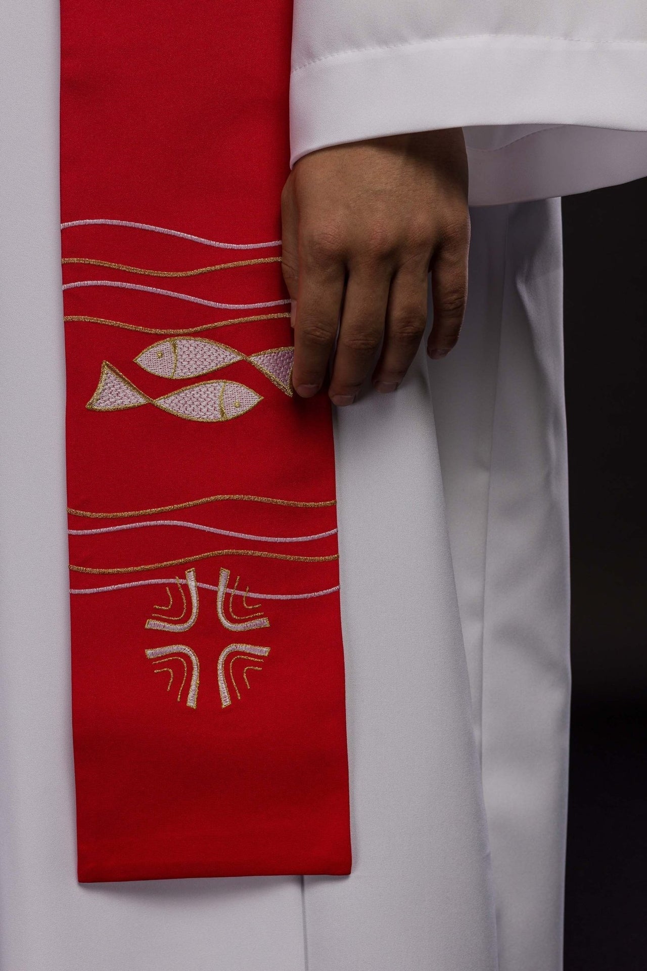 Stuła Kapłańska Czerwona Haftowana w Ryby - Elegancka Liturgiczna - alba.pl