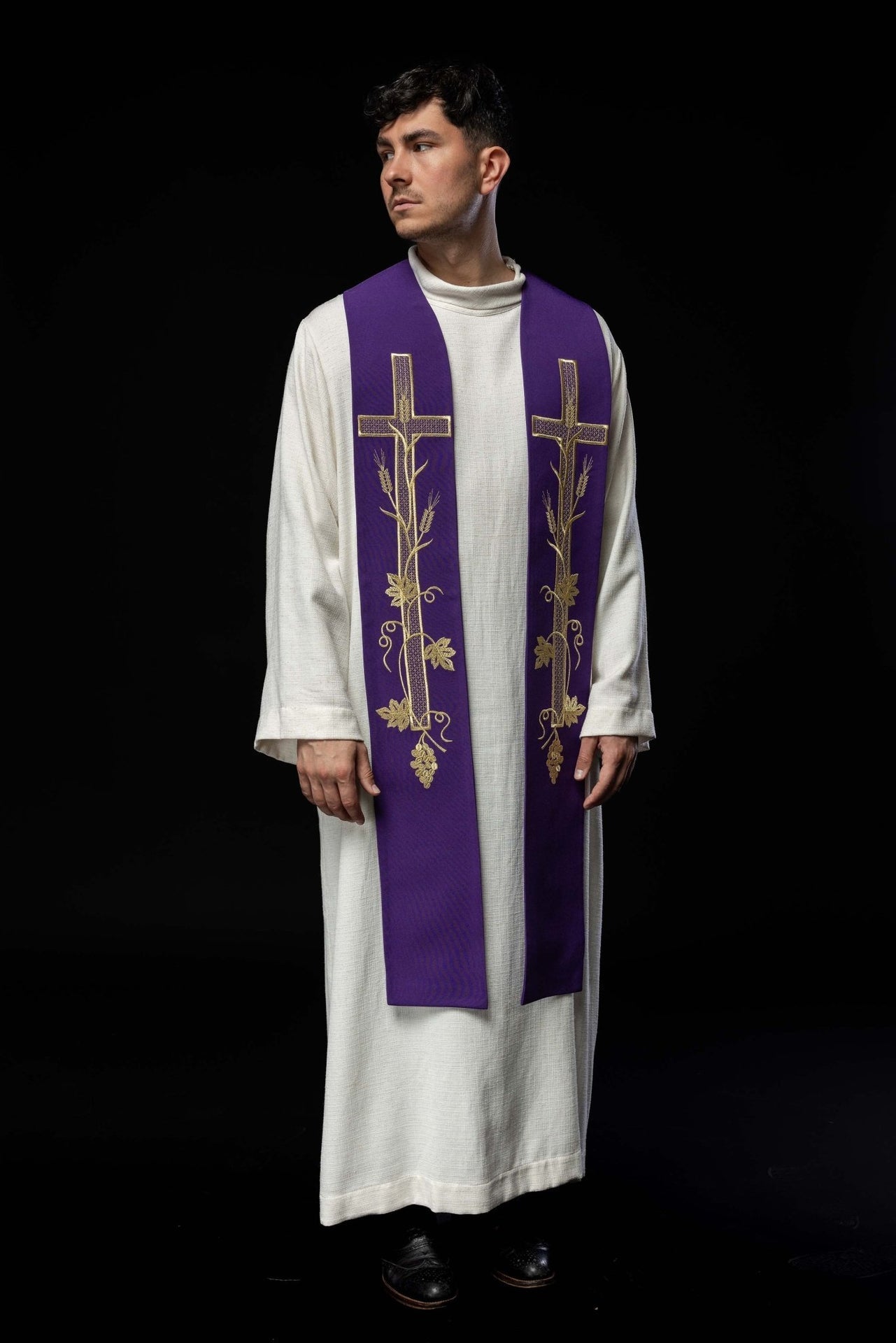 Stuła Kapłańska Fioletowa Haftowana Krzyżem - Elegancka Liturgia - alba.pl
