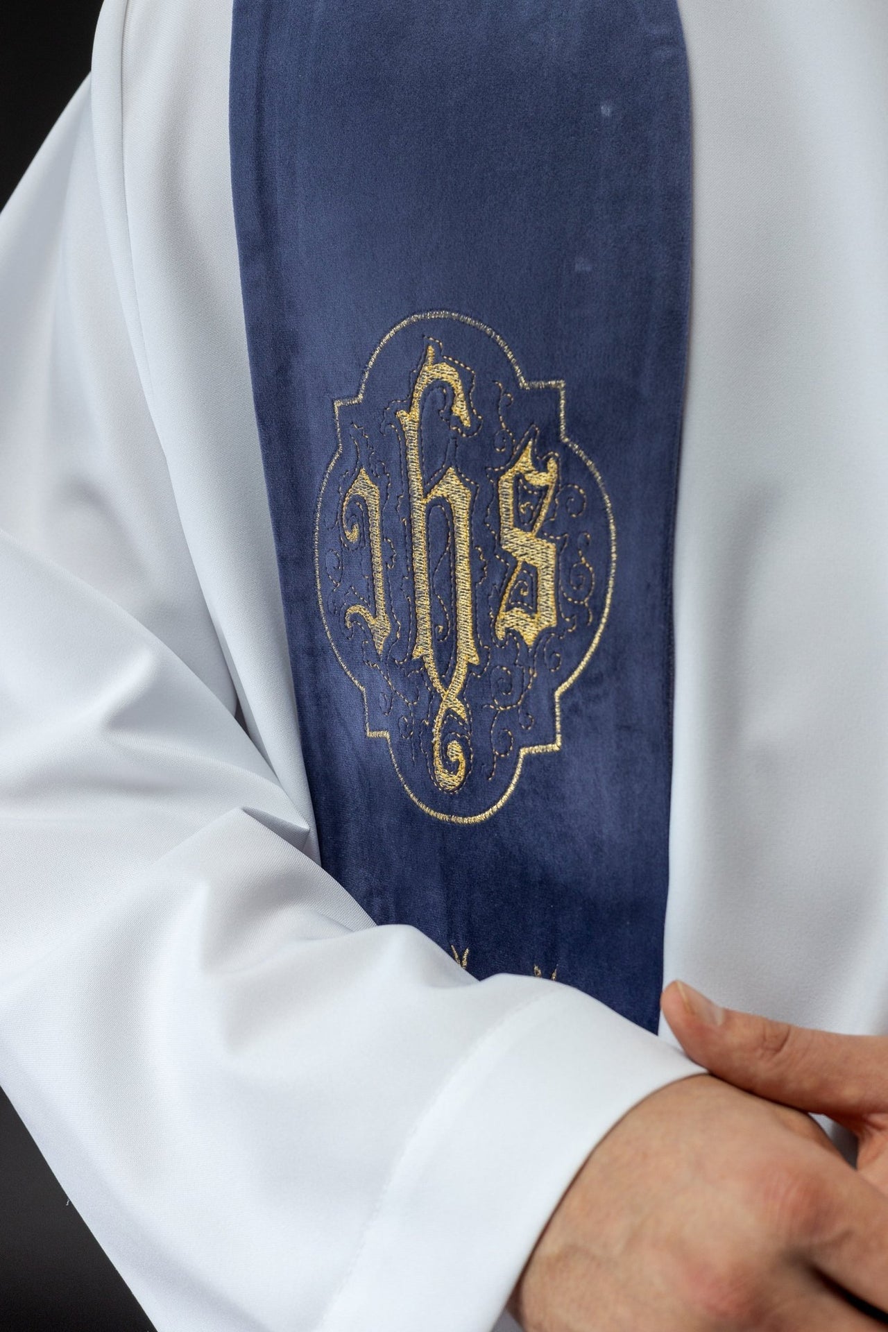 Stuła Kapłańska Fioletowa IHS Haftowana - Elegancka Liturgia - alba.pl