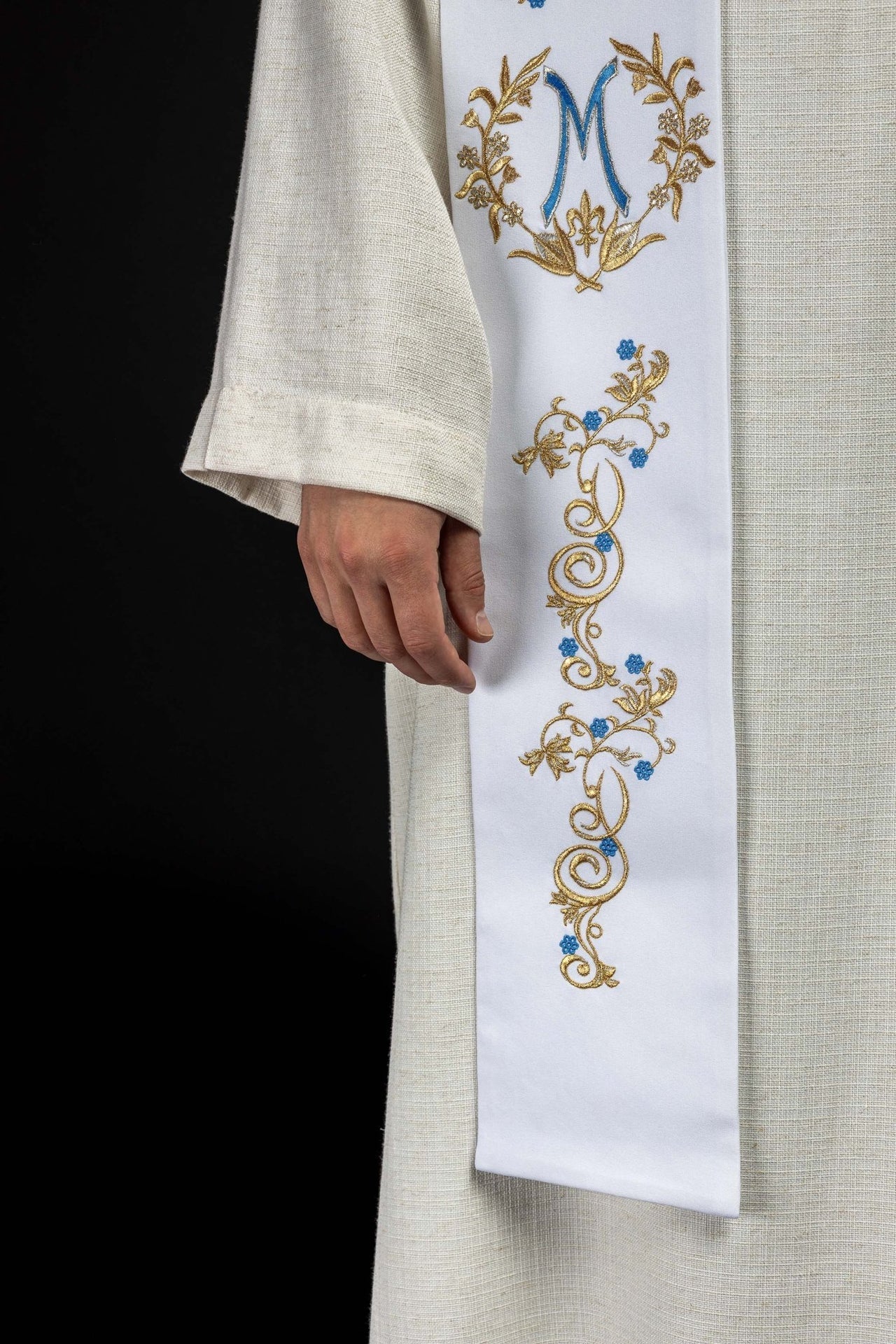 Stuła Kapłańska Haftowana Maryjna Biała - Elegancka Liturgia - alba.pl