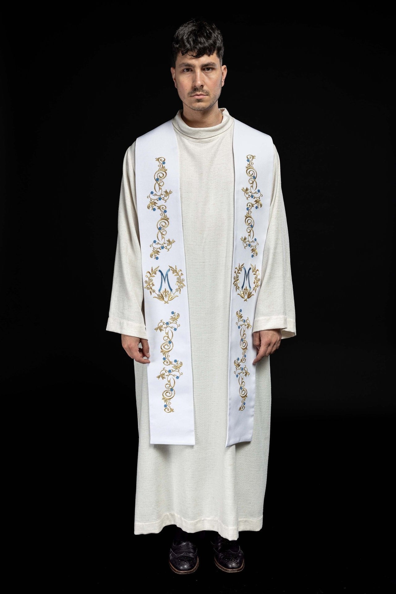 Stuła Kapłańska Haftowana Maryjna Biała - Elegancka Liturgia - alba.pl