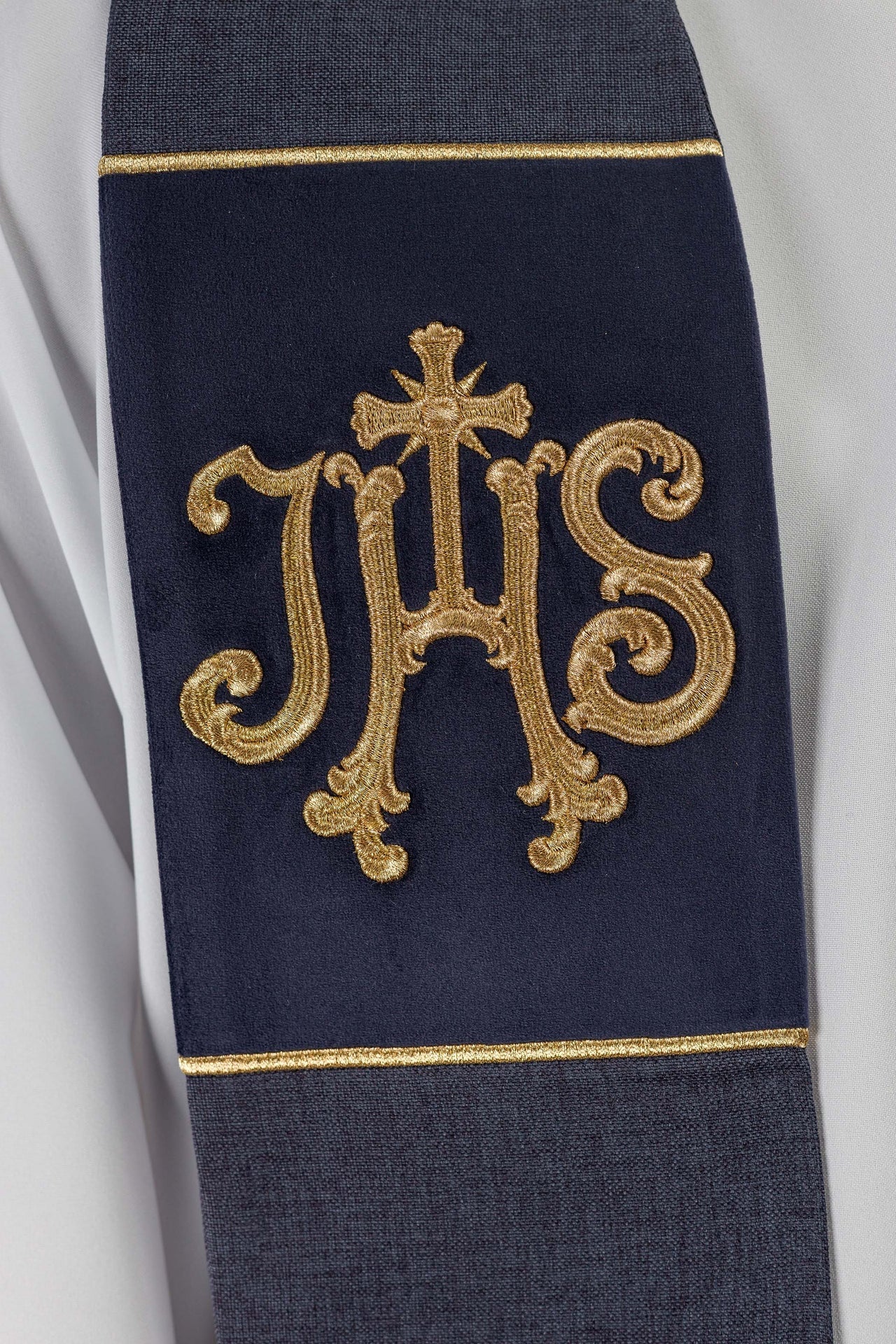Stuła Liturgiczna Aksamitna Haft IHS Fioletowa - alba.pl