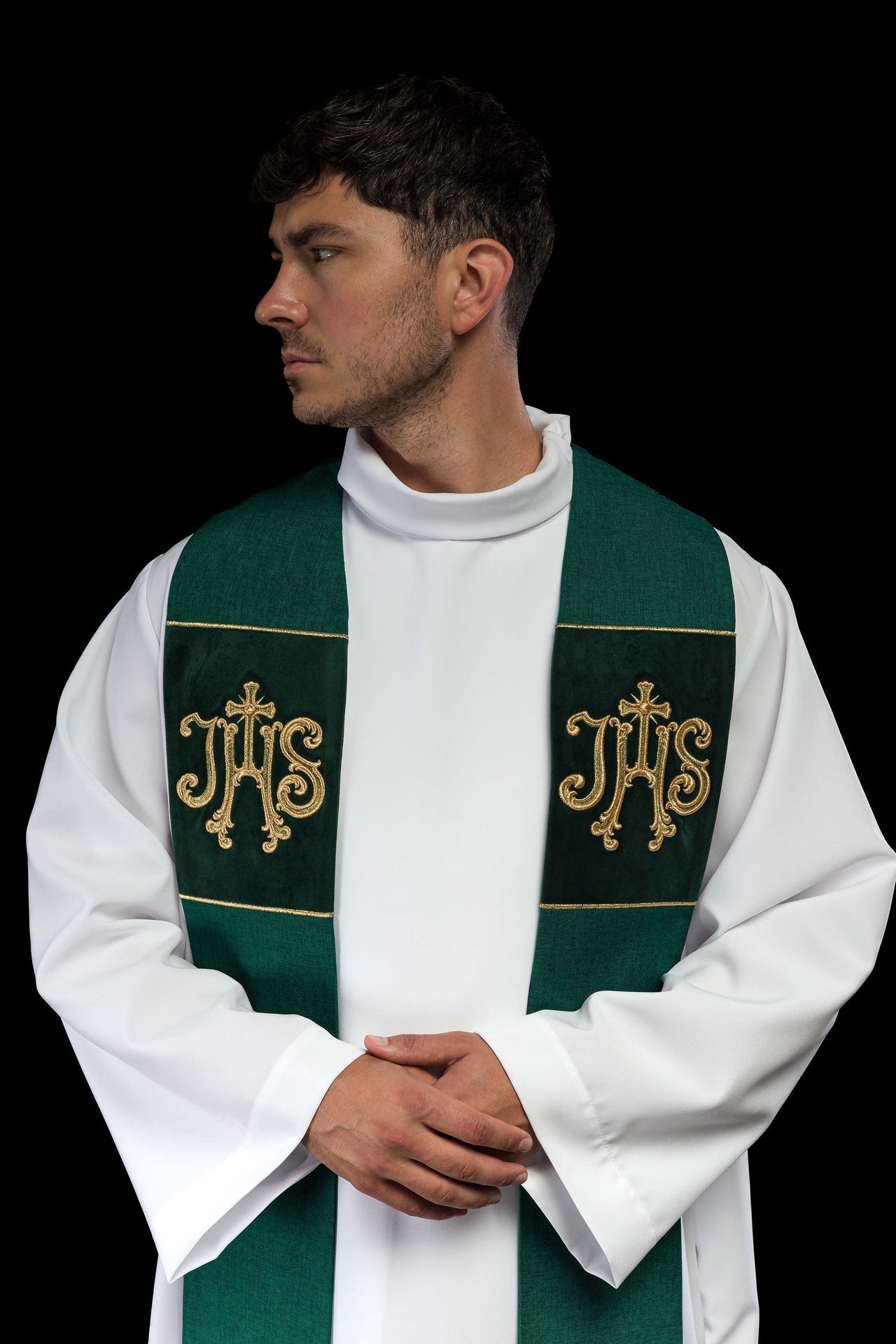 Stuła Liturgiczna Aksamitna Haft IHS Zielona w Pudełku - alba.pl