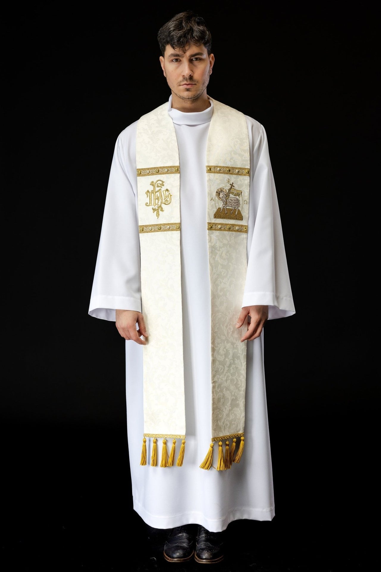 Stuła Liturgiczna Ecru z Haftem Baranka Wielkanocnego i IHS - alba.pl