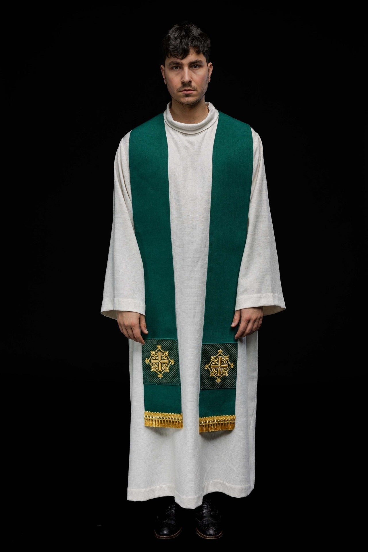 Stuła Liturgiczna Zielona Aksamitna z Haftowanym Krzyżem - alba.pl
