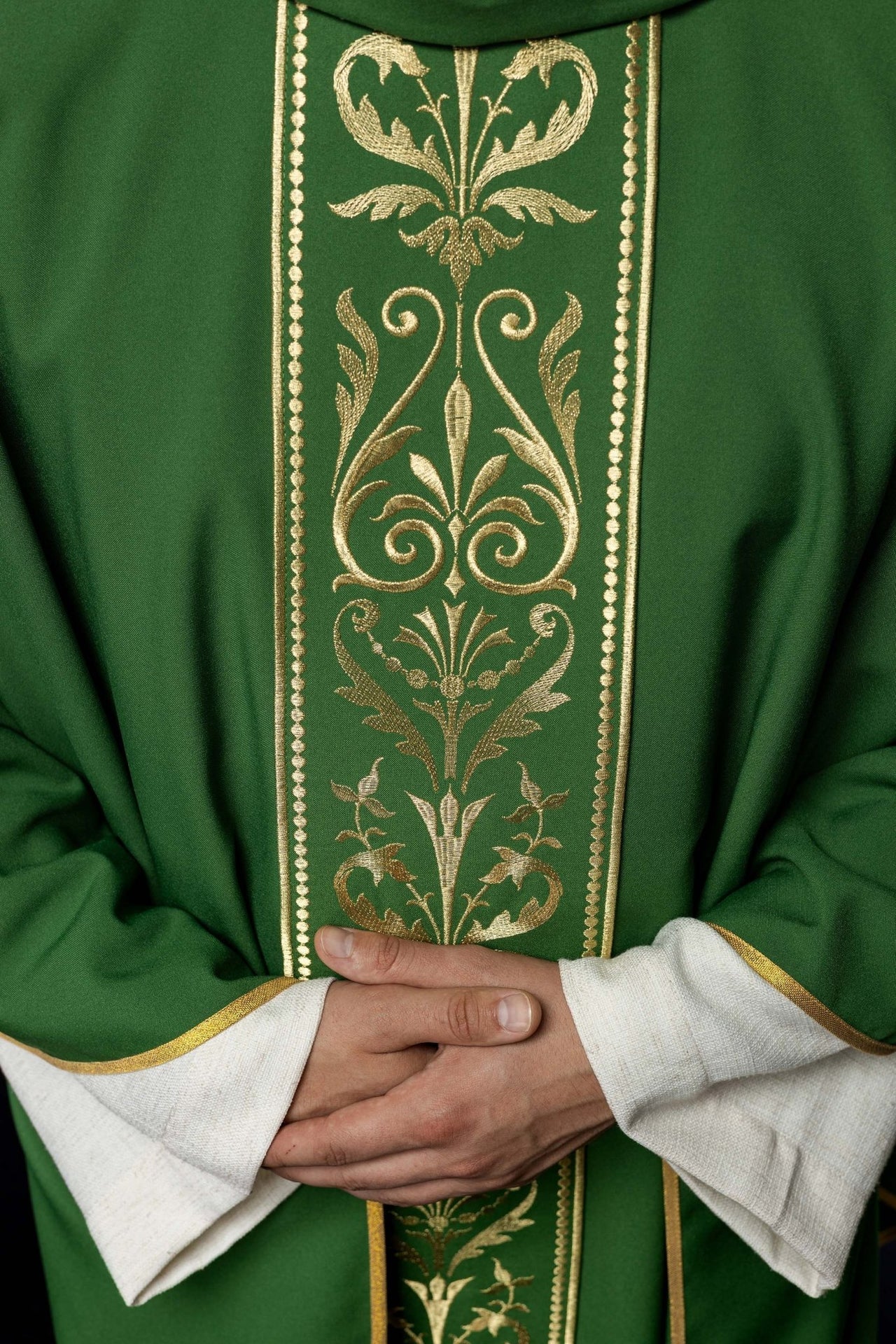 Zielony Ornat Liturgiczny Złoty Pas Haftowany Komplet Ze Stułą - alba.pl