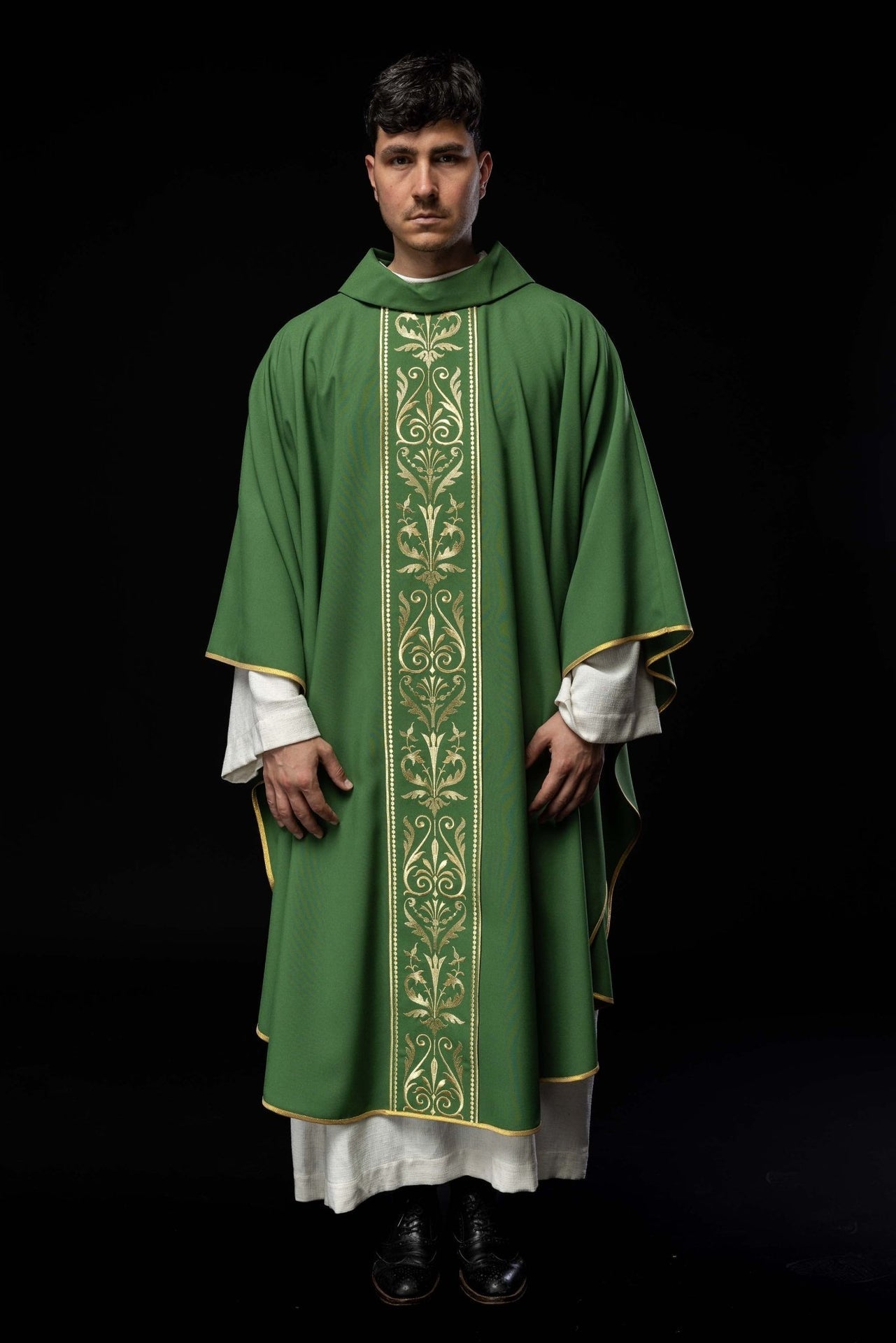 Zielony Ornat Liturgiczny Złoty Pas Haftowany Komplet Ze Stułą - alba.pl